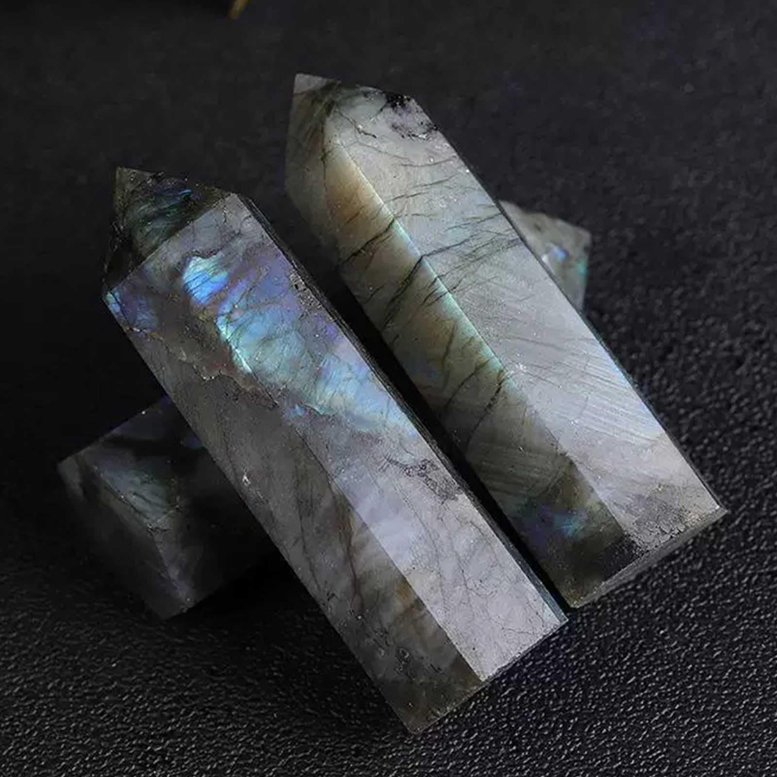 3 Pezzi di Bacchette di Pietra di Luna Grigia Torri di Cristallo | Pietra curativa naturale appuntita Reiki levigata Energia Meditazione Chakra Decorazione per la casa Regalo