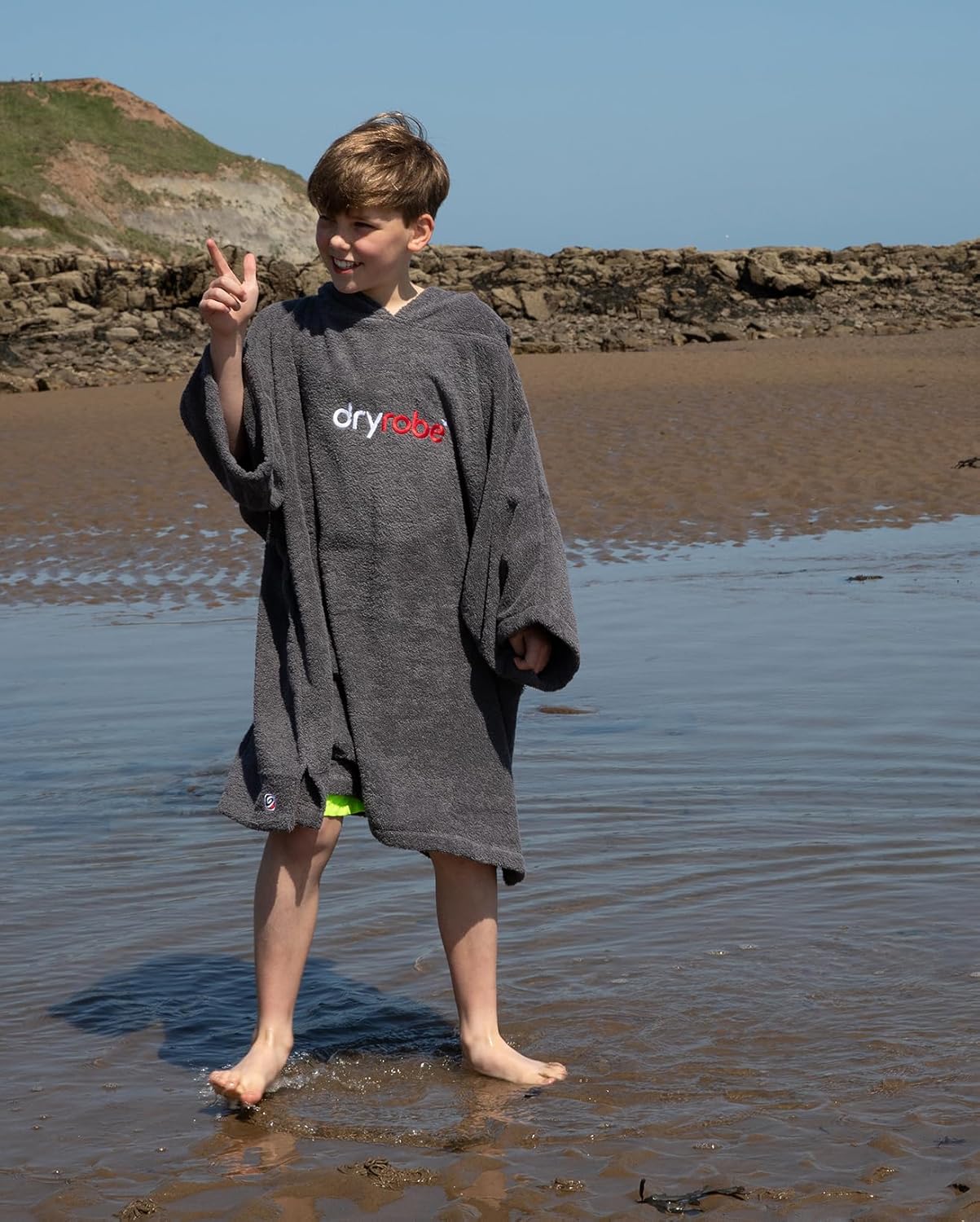 Dryrobe Towel Swim Robe - Hooded Surf Poncho Changing Robe - Organic Cotton - for Swimming, Beach, Surfing - Short Sleeve (Kids 5-9 - Slate Grey)