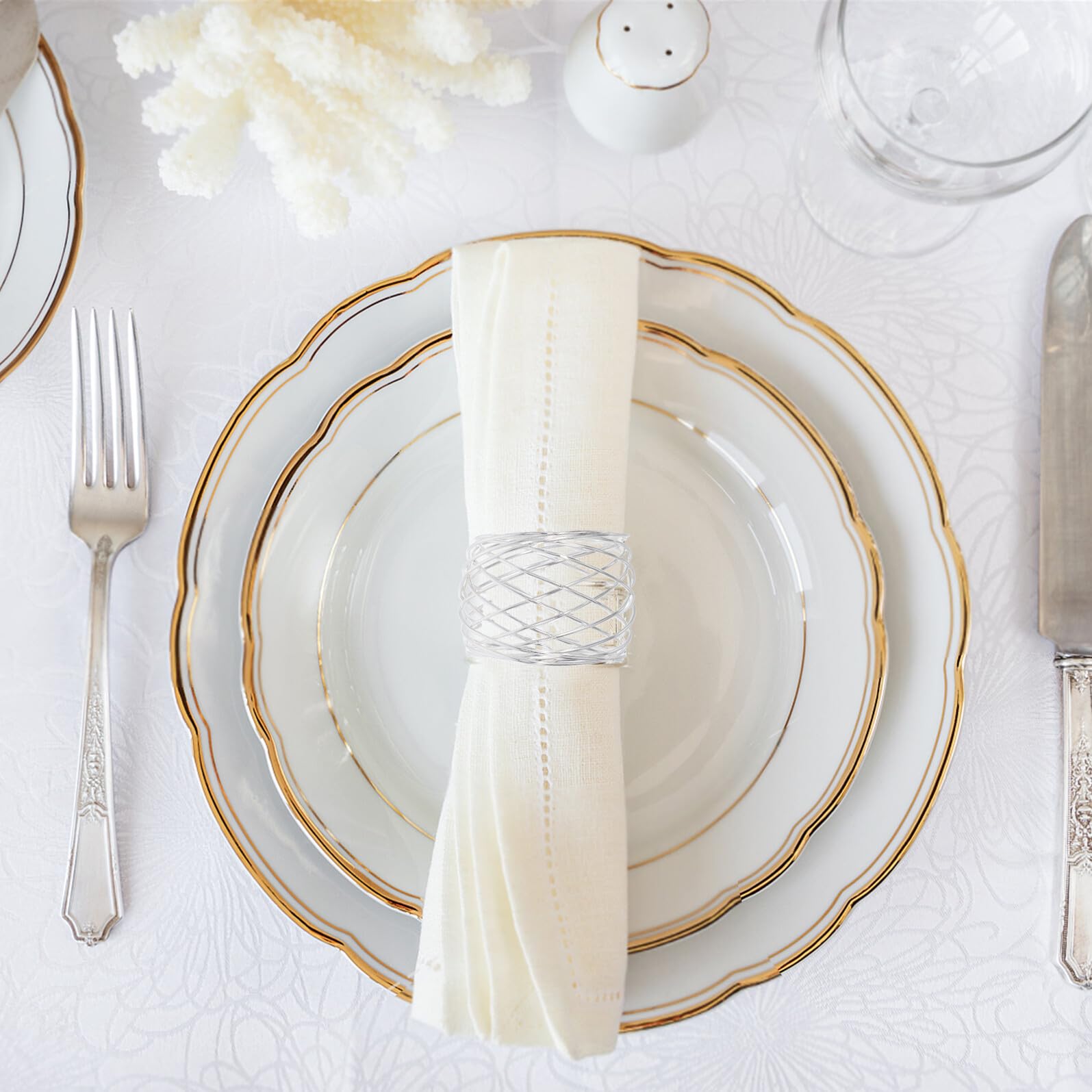 6 Stück Metall Serviettenringe Verdrehter Draht Mesh Design Langlebig Tischdekoration für Dinner Party Hochzeit Thanksgiving Weihnachten Festliche Serviettenschnallen