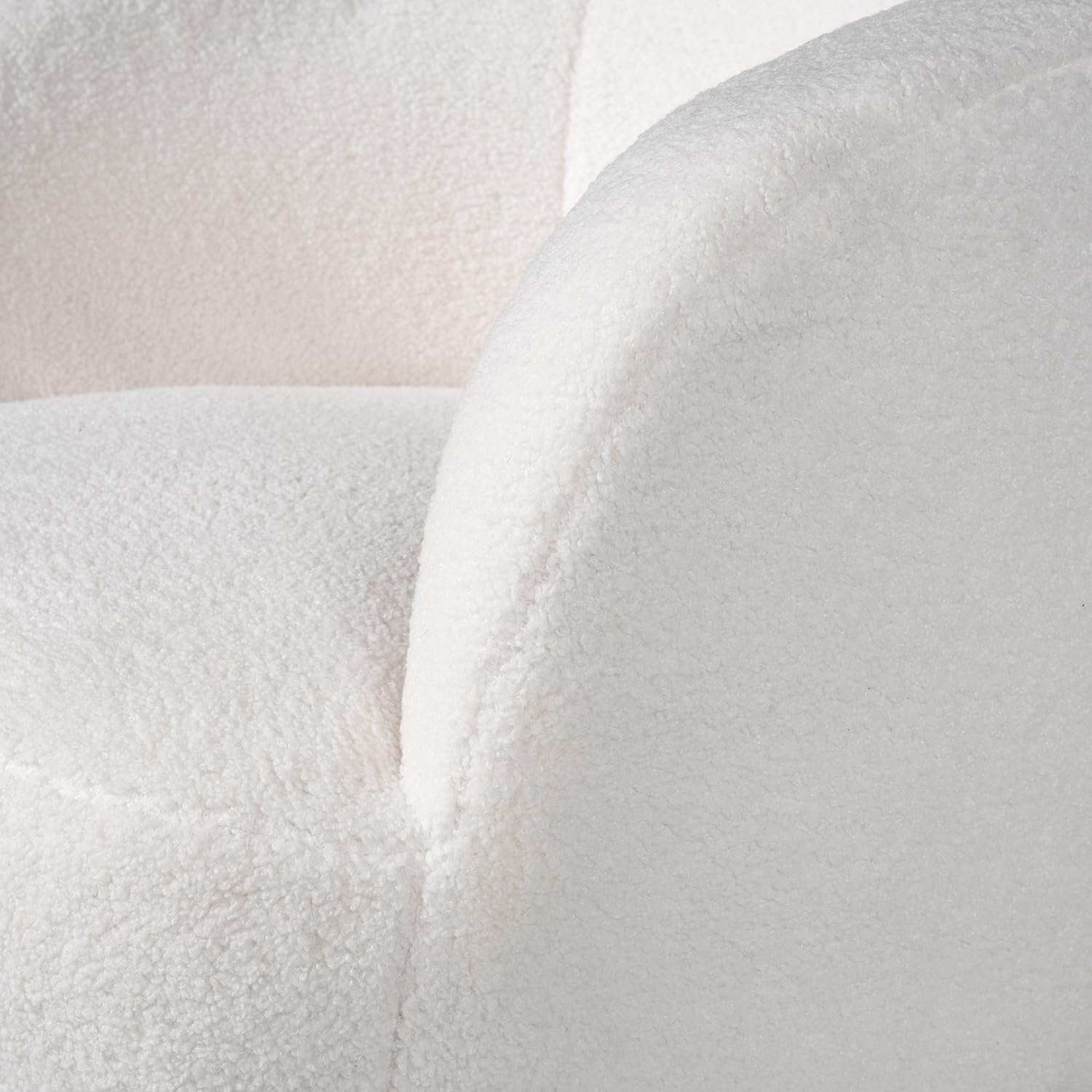 home24 Sessel aus Bouclé & pulverbeschichtetem Eisen in Creme, Pulverbeschichtetes Metallgestell mit technischer Polsterformung, Stilvolles Sitzmöbel für den Wohnraum