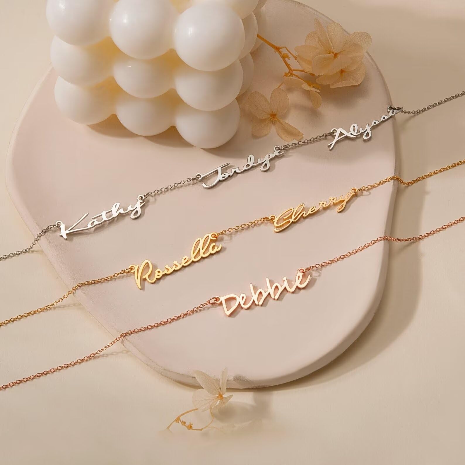 HongyuMininmalist - Collana di famiglia multinome per la mamma - Gioielli personalizzati Regali per la festa della mamma - Collana con più nomi