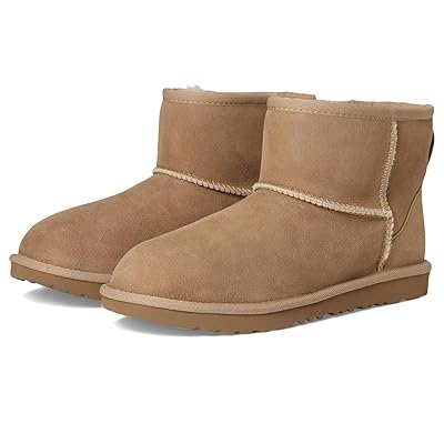 UGG Kids Classic Mini II (Little Kid/Big Kid) Kids Shoes Sand