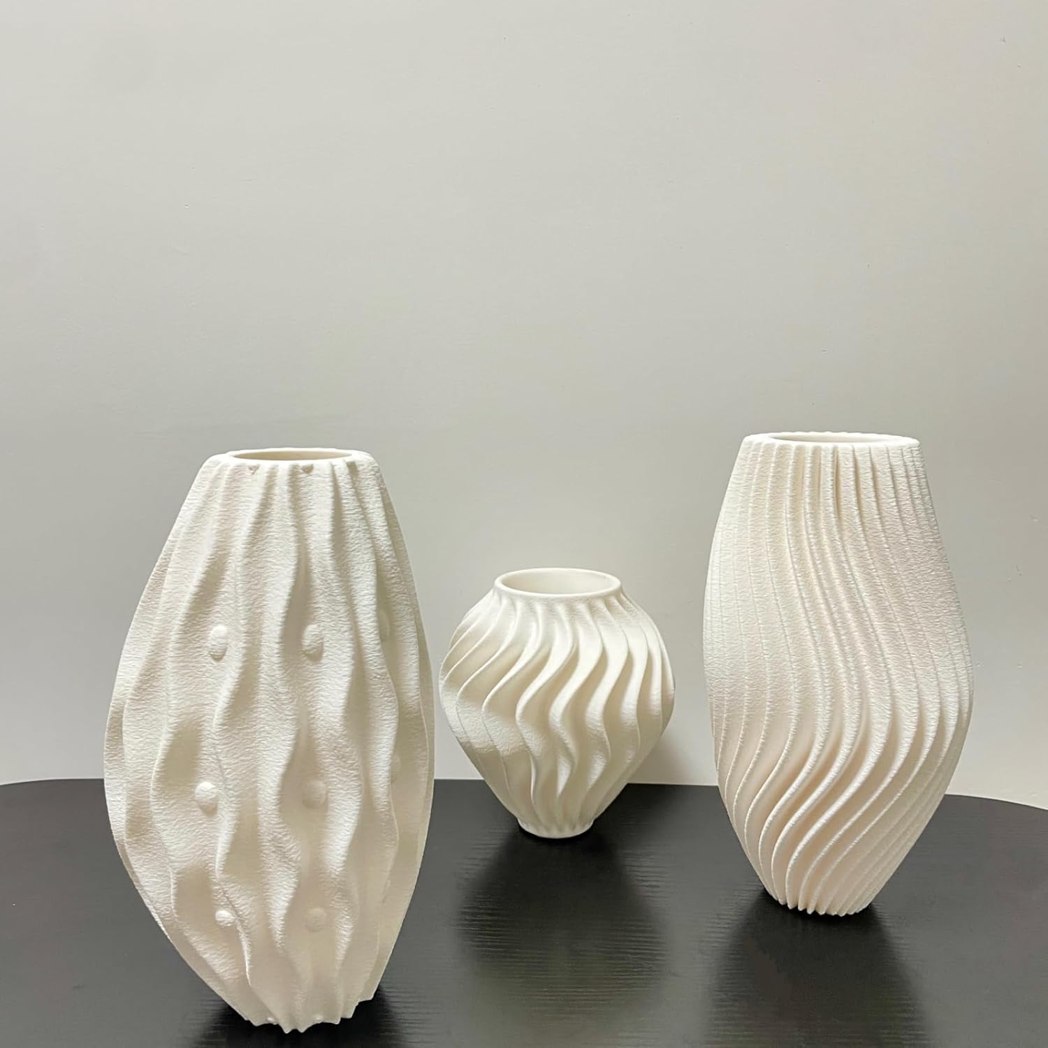 Modern Vase, White Minimalist Small Flower Holders for Pampas Grass Decor, Coffee Table & Shelf Decor, Abstract Vases for Flower Bouquet, Trendy Home Decor, Entryway & Trendy Floreros (Rippled Vase)
