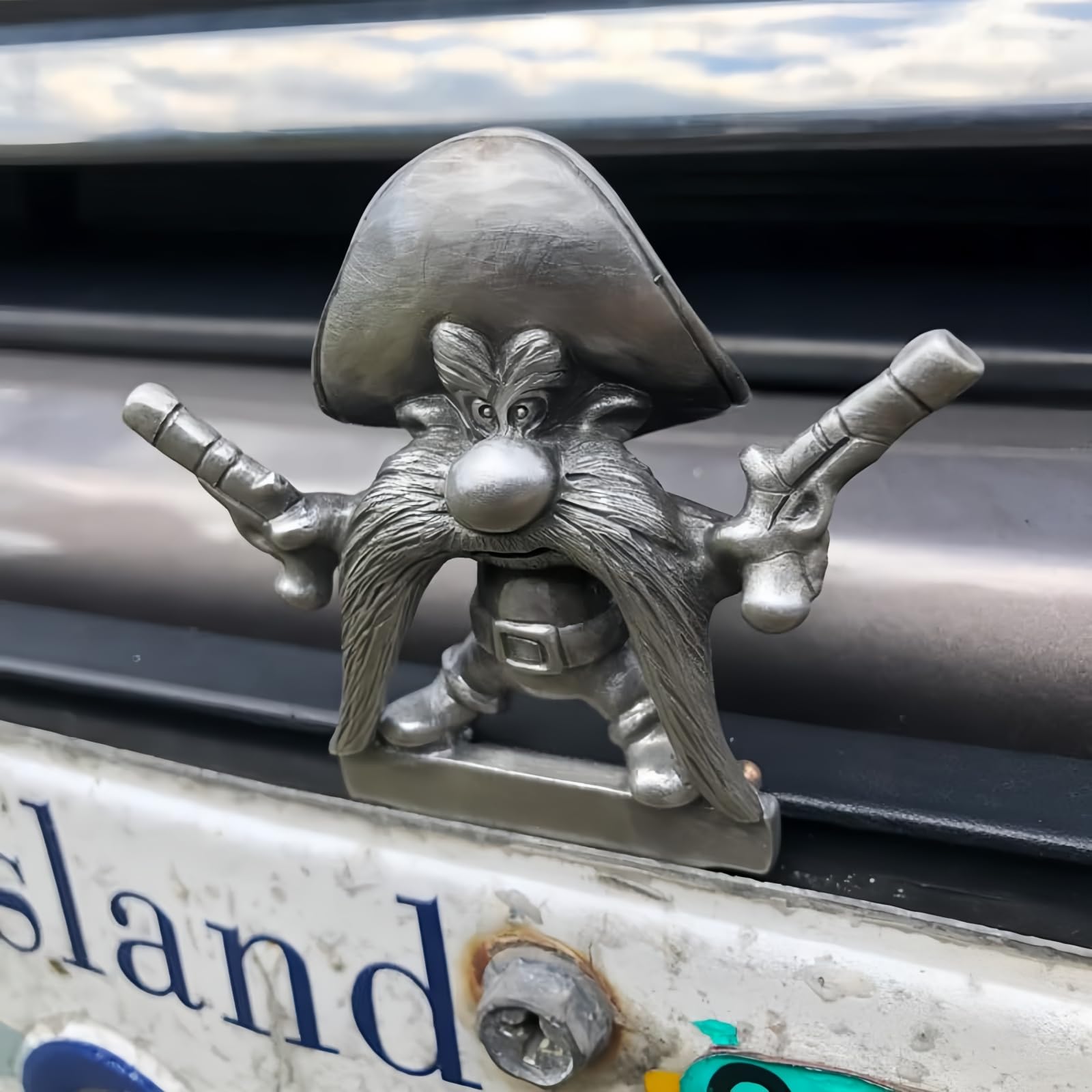 Amazon.com: BEMKWG Trucks Hood Ornament Cartoon Vintage Car