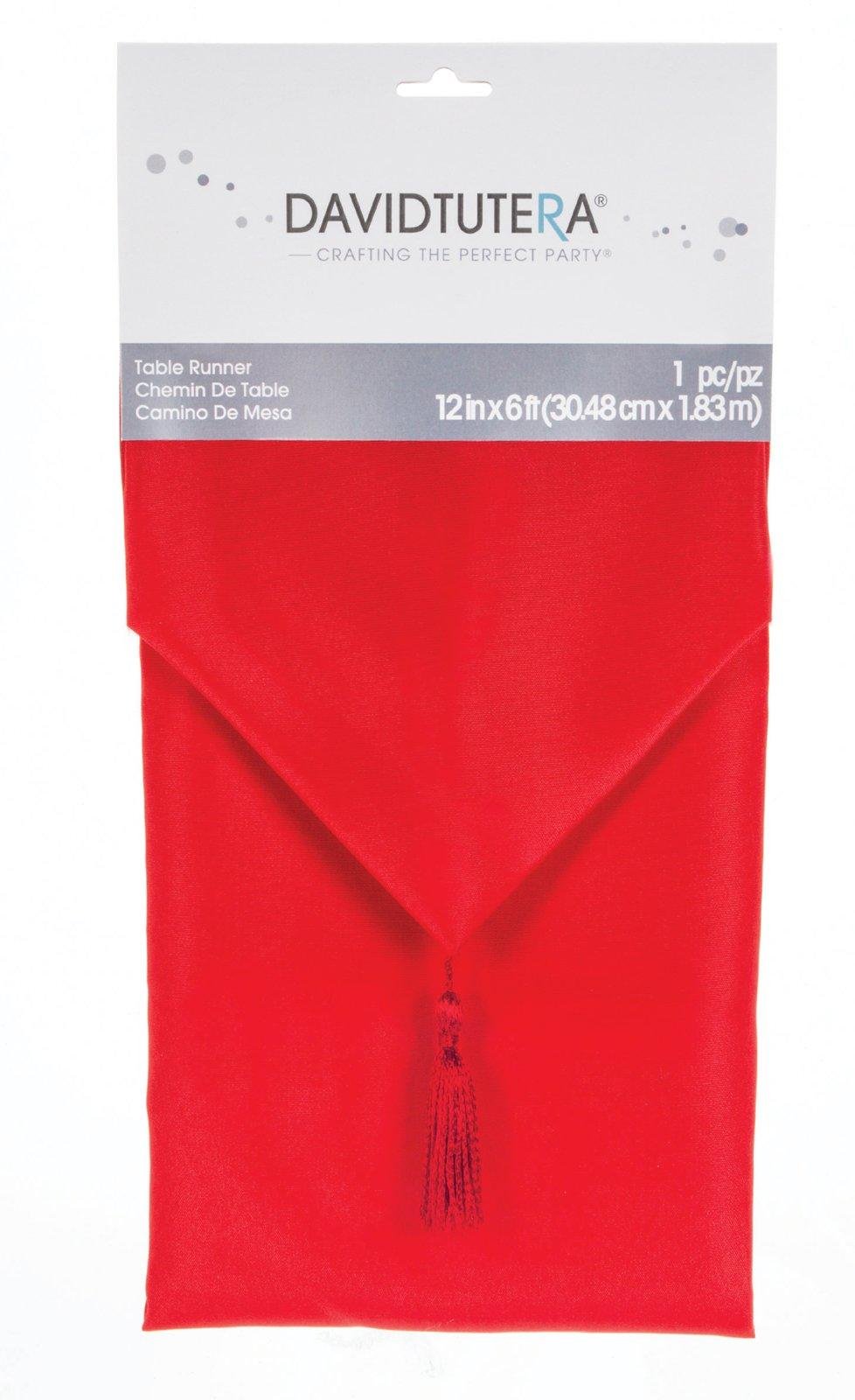 Chemin de table en mousseline rouge pour habiller une table de fete facilement