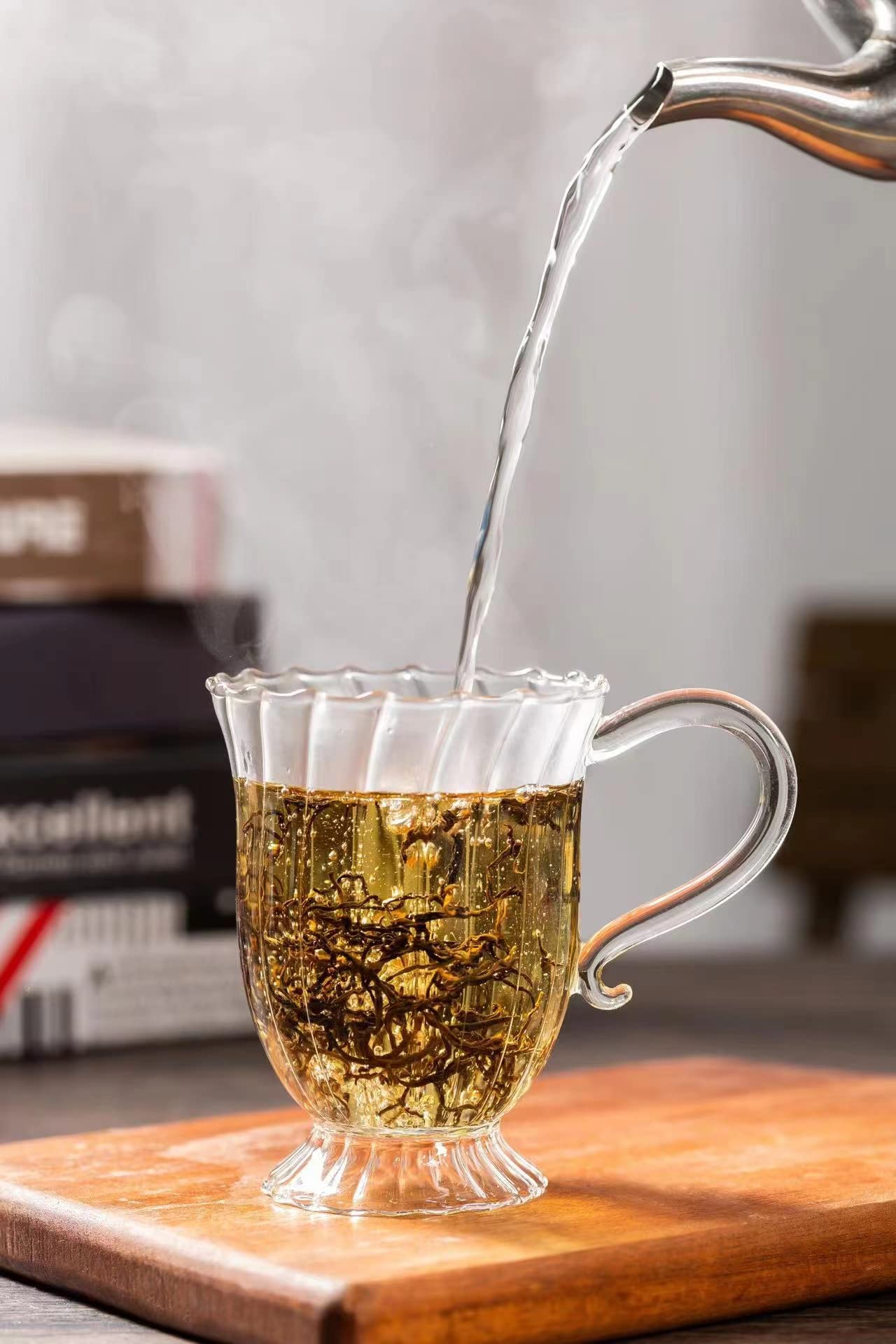 Pruthy Vintage Coffee Mugs, Heat Resistant Glass Coffee Mugs 10 Oz with Handle, Clear Vertical Stripes Pattern Glass Cups for Latte Americano Cappuccinos Tea Bag Beverage Set of 4