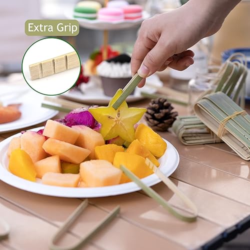 Miniatura 6 de DecorWoo 160 pinzas de bambú, mini pinzas desechables de madera de 3.9 pulgadas, pinzas de bambú ecológicas para embutidos, ideales para alimentos