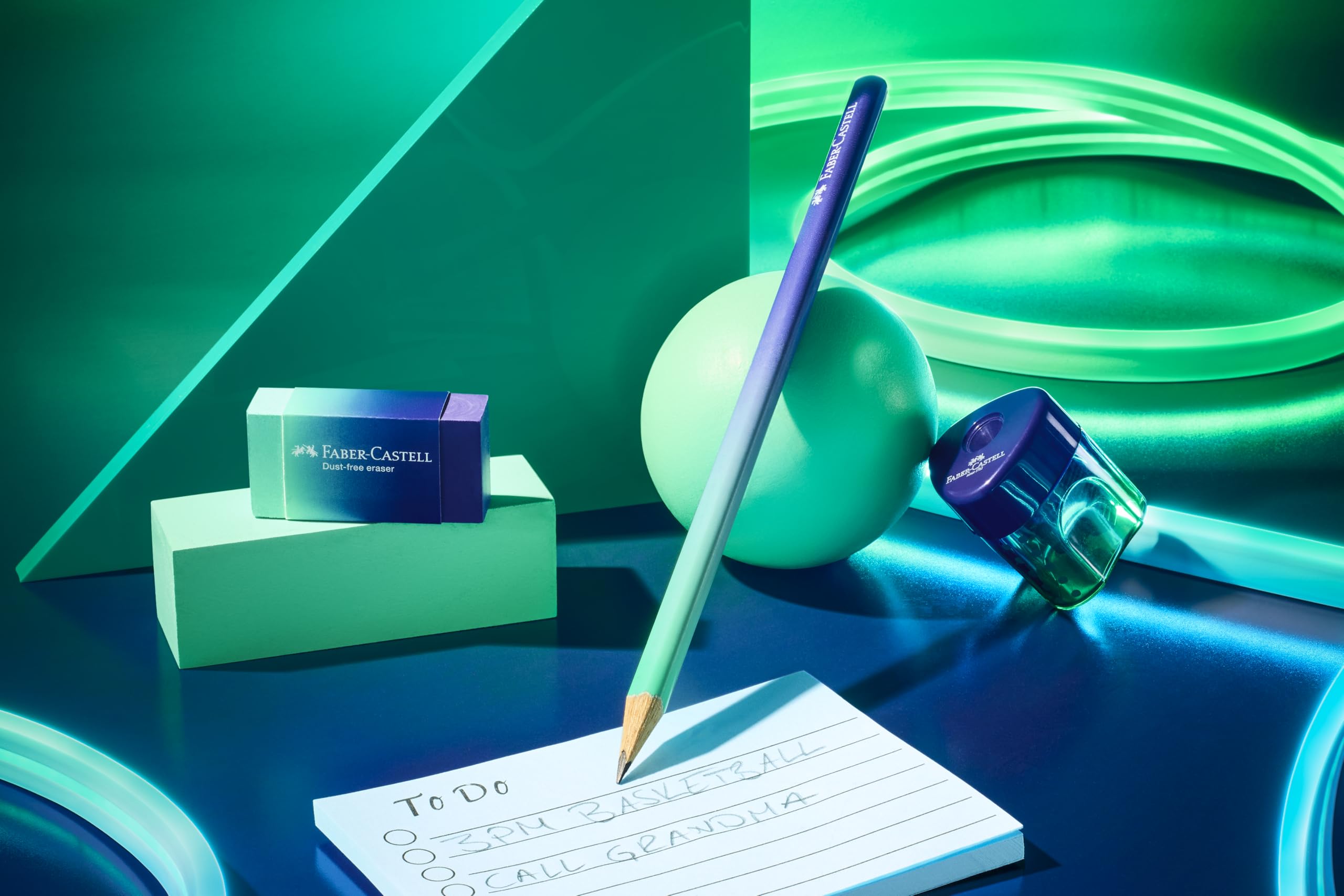 FABER-CASTELL - zestaw piśmienniczy Flow Buzzing Blue, 4-częściowy | Z 2 ołówkami B, 1 gumką i 1 temperówką, dla dzieci i dorosłych