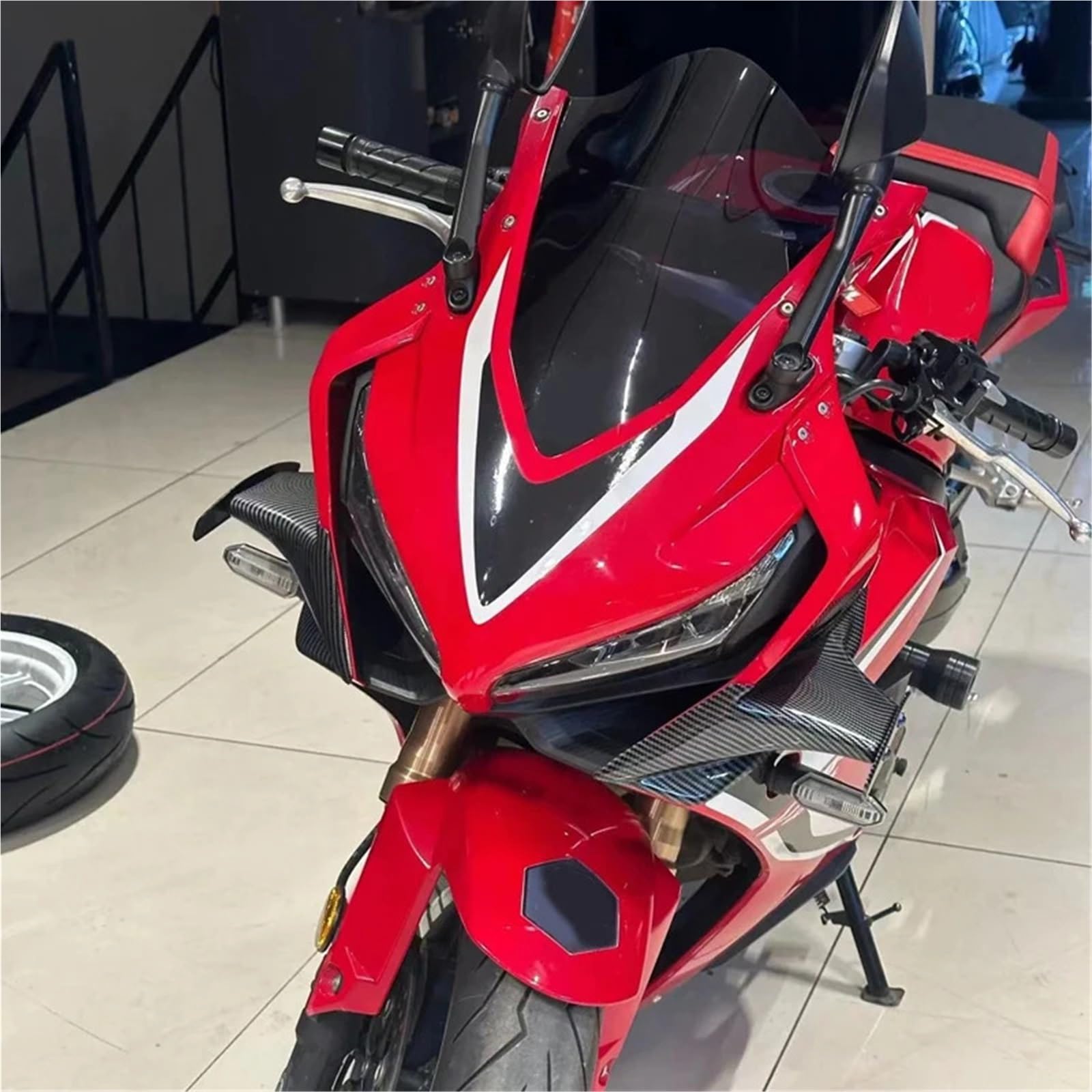 Front Bumper Splitter dachowy Pasuje do motocykla Honda CBR 650R 2019 2020-2023 CBR650R Przednie światło Osłona boczna Winglet Wind Fin Spoiler Pokrywa wykończeniowa