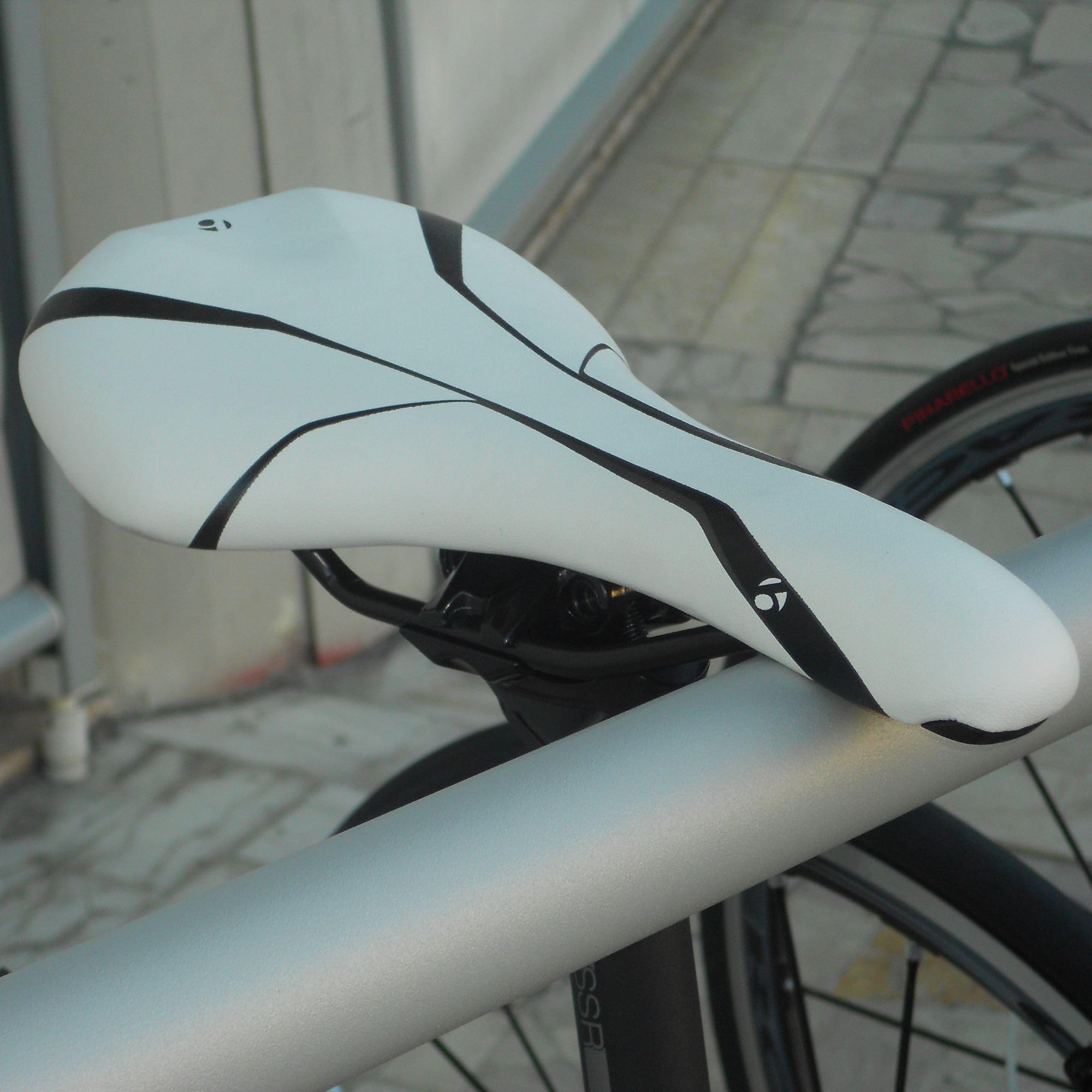 Andrys Supporto Bici da Terra fino a 5 Biciclette - Espositore Porta Bici da Terra - Acciaio Verniciato