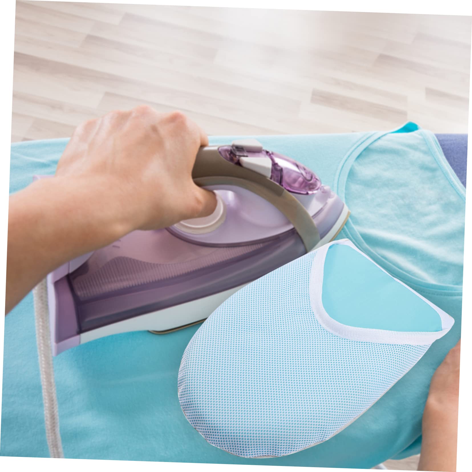 Garneck Garment Steaming Mitt Ironing Gloves Heat Resistant Mitt Handheld Protective Gloves Steam Ironing Mitt for Home Use