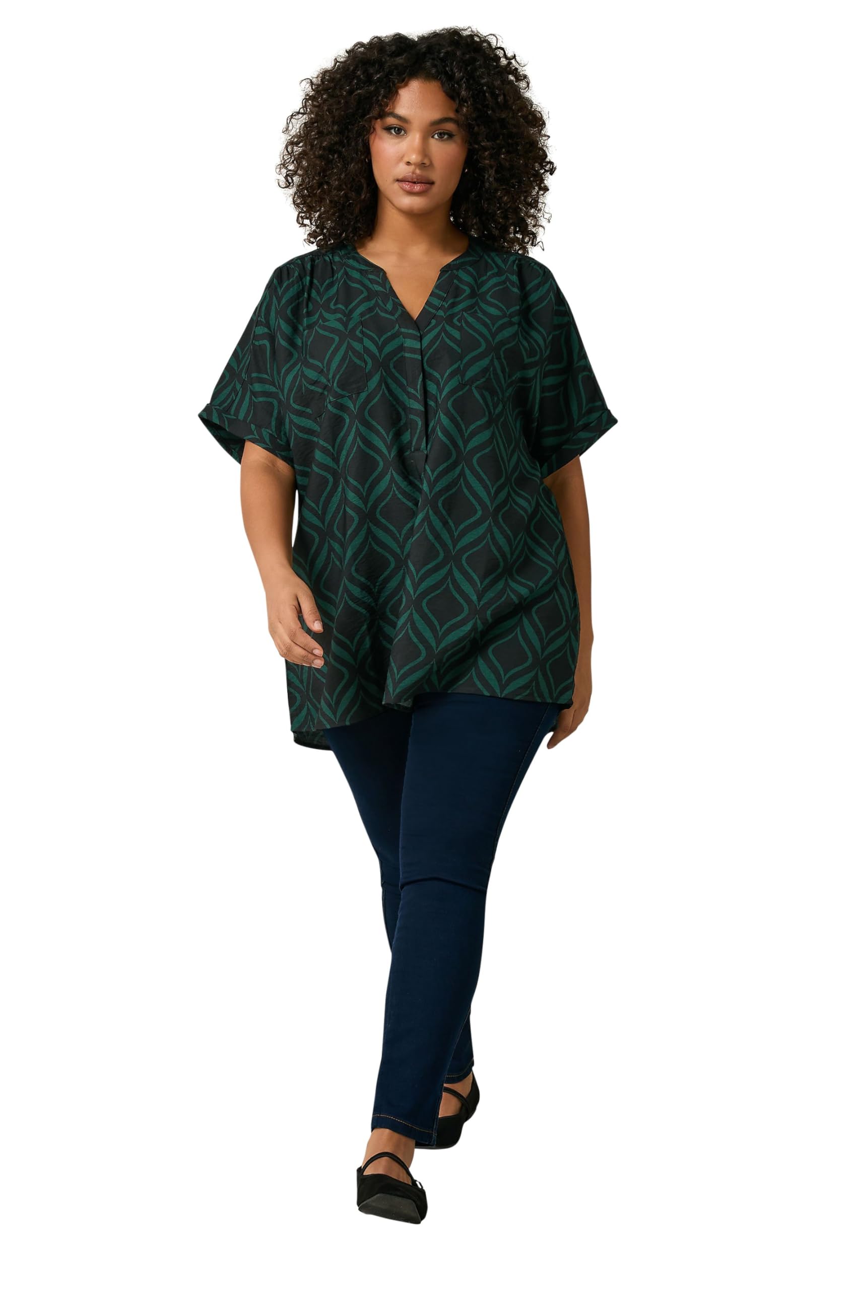 Evans Women's Black Plus & Green Geometric Overhead Utility Shirt Size 30-32