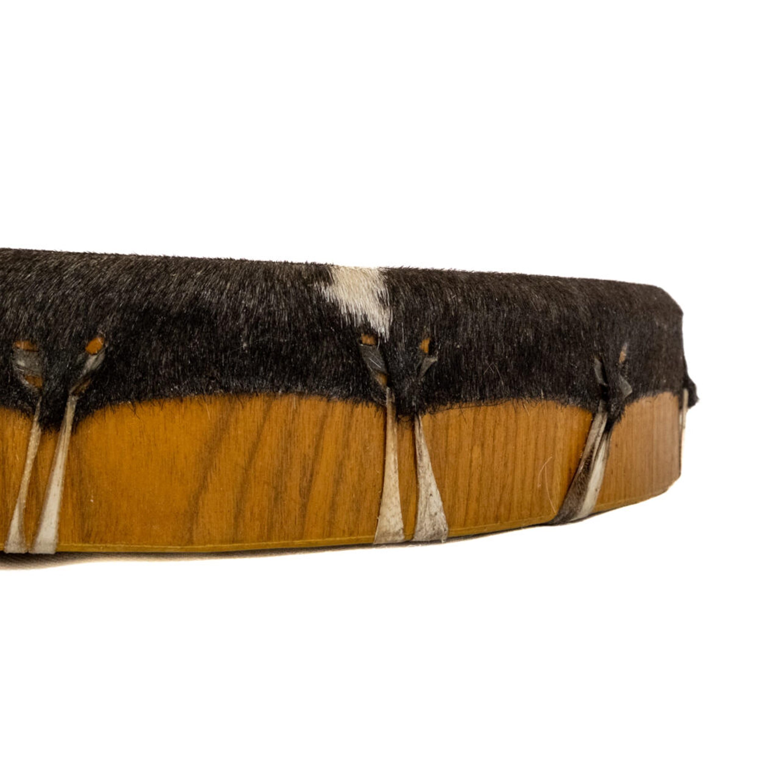 Round Shaman Drum, Shaman Drum - Natural Hairy Goatskin with Plush Beater (35cm), Brown, 14in (35cm) diameter - Image 3