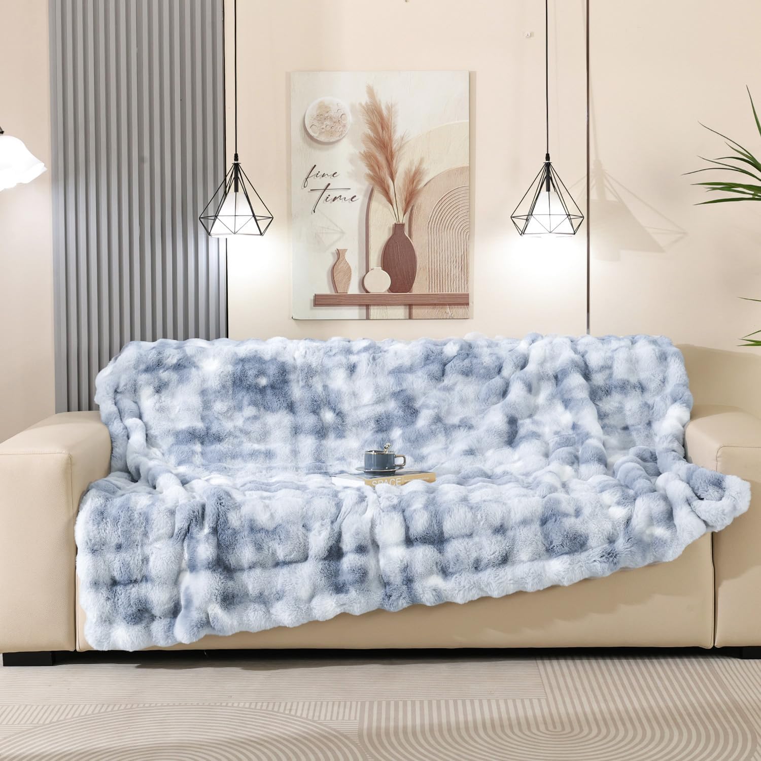Latepis Faux Fur Throw Blanket for Couch, Soft Luxury Faux Fur Bubble Blanket for Sofa and Bedroom, Plush Thick Warm Cozy Fluffy Blanket for All Seasons, 50” x 60”, Tie-dye Blue - Image 3