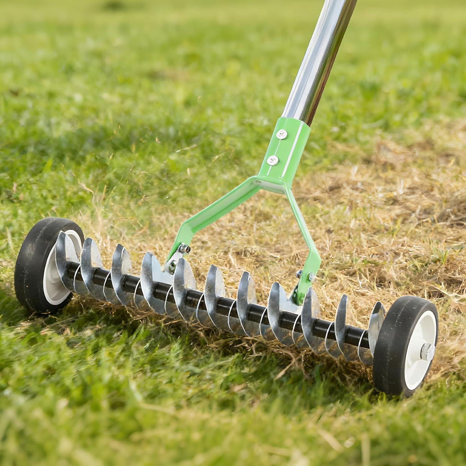 Adjustable Lawn Thatch Rake with Wheels - Comes with Protective Gardening Gloves - Ergonomic Dethatcher Rake for Lawn Care - Heavy Duty Carbon Steel Rust Resistant