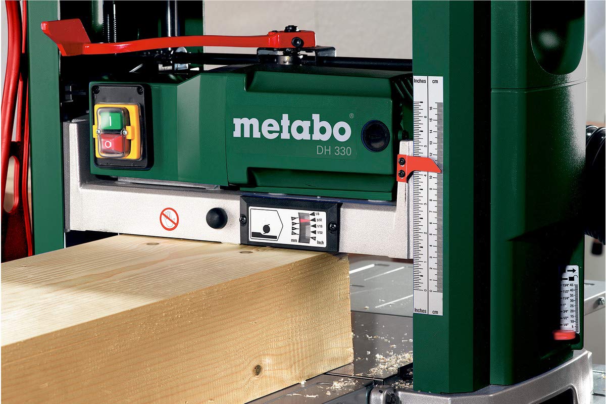 metabo Dickenhobel DH 330, Mobile Hobelmaschine mit 1800 W und HSS-Messer | Dickenhobelmaschine mit 330 mm Durchlassbreite, 152 mm Durchlasshöhe, Absaugstutzen, Schiebestock und 2 HSS-Messern