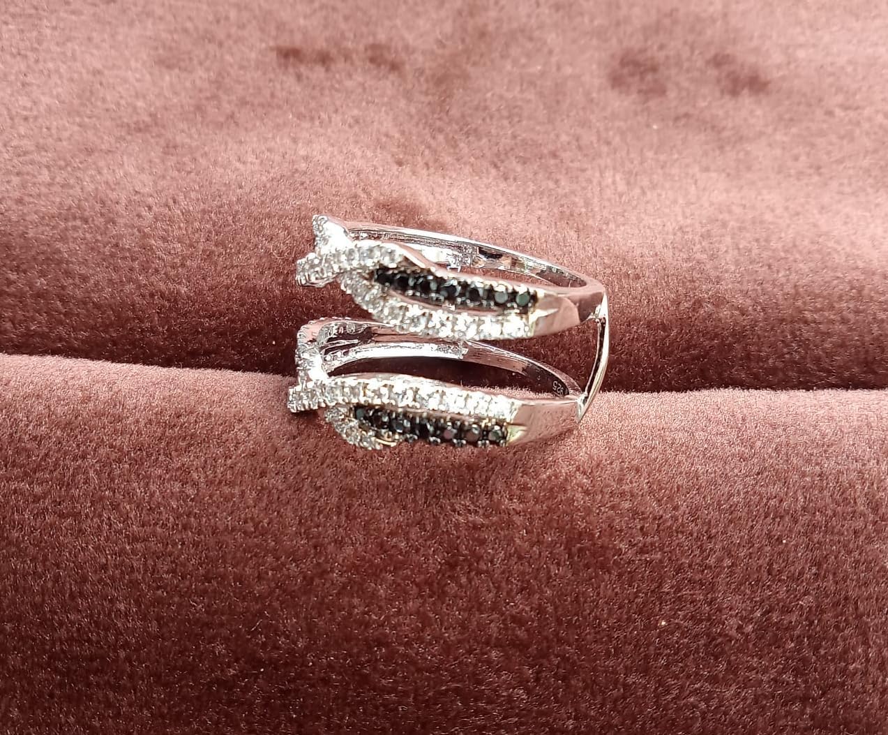 2 CT Round Shape White & Black Cubic Zirconia Enhancer Wedding Engagement Wedding Ring in 14K White Gold Plated 925 Sterling Silver (2 Cttw)