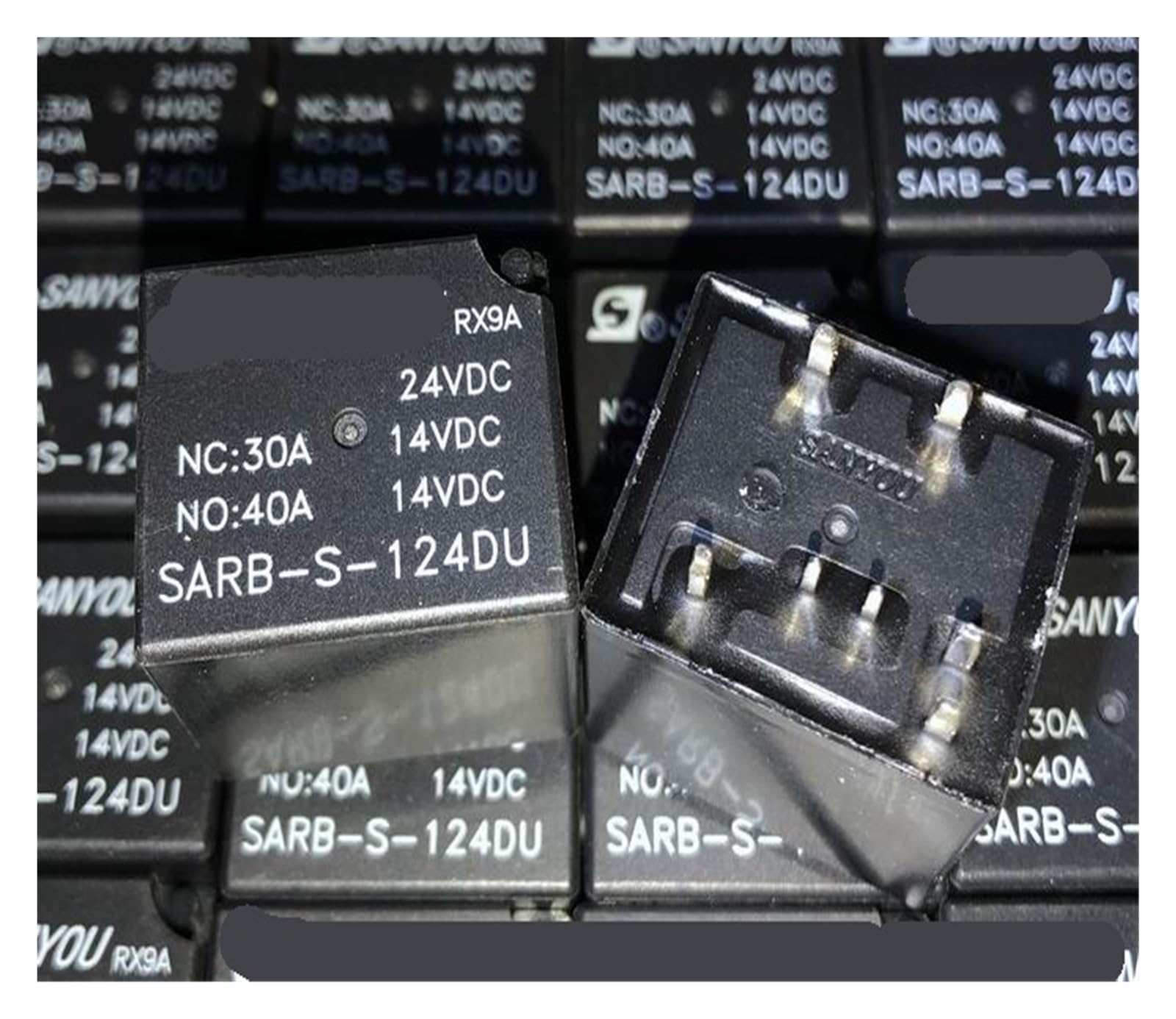 Relé de 7 pines con terminales de 8mm y capacidad de 40A 4