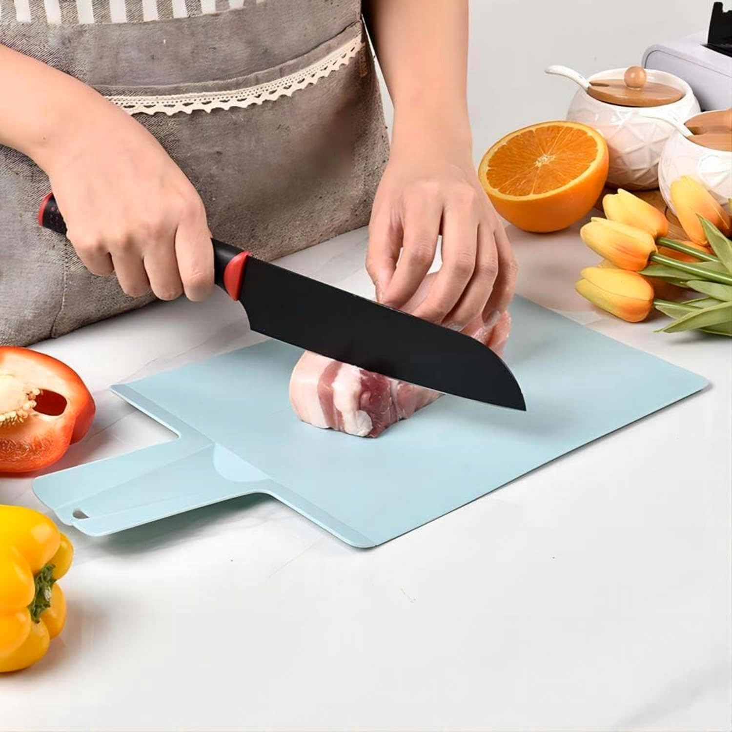LATRAT Plastic Chopping Board with Handle Chopping Board Foldable Non-Slip Surface Dishwasher Safe 15 x 8 Inch (2 Piece Set - Image 2