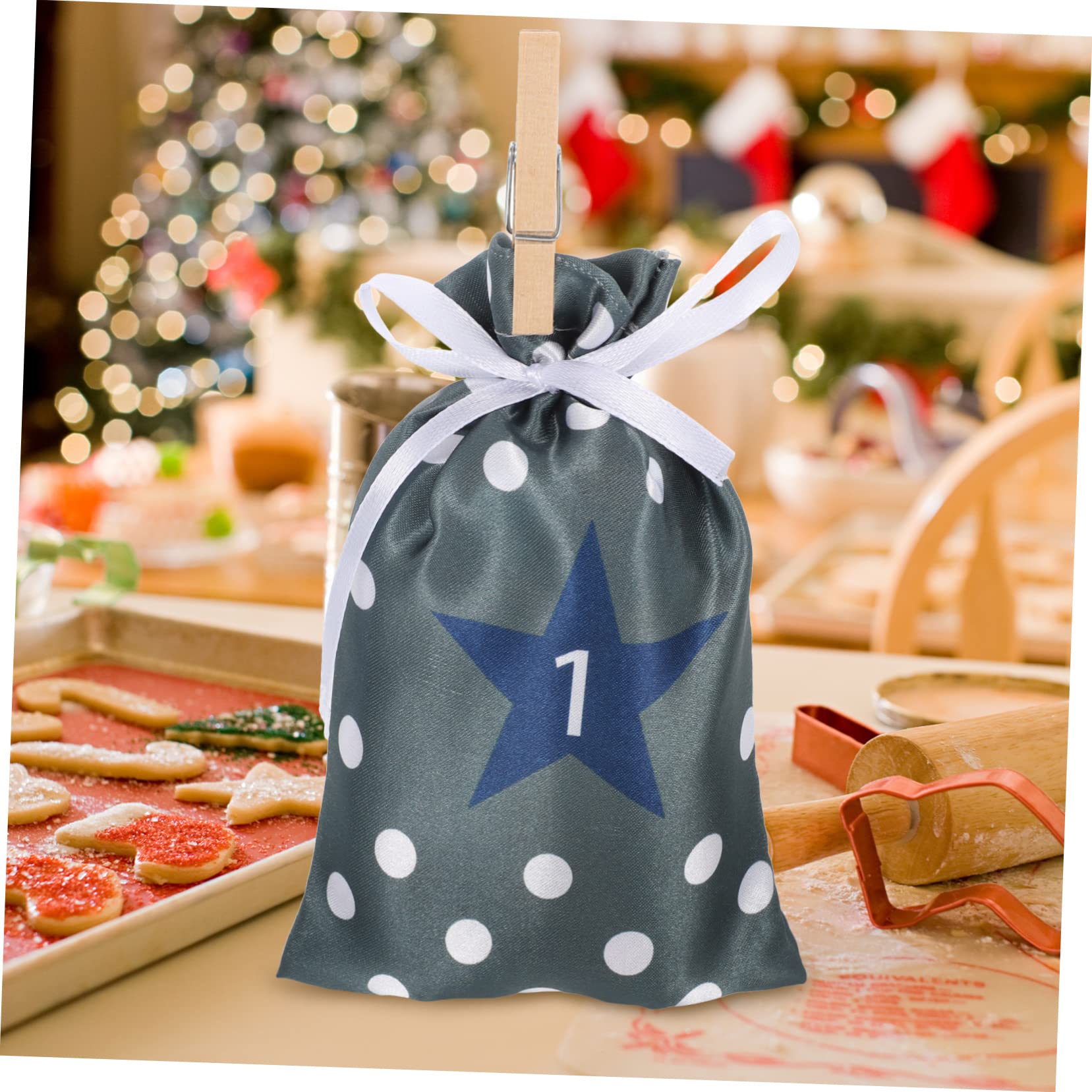 TOPBATHY 4 Juegos de Calendarios de Adviento Navideños Bolsas con Cordón para Dulces Decoración de Pared Única para Navidad Unidades X 4
