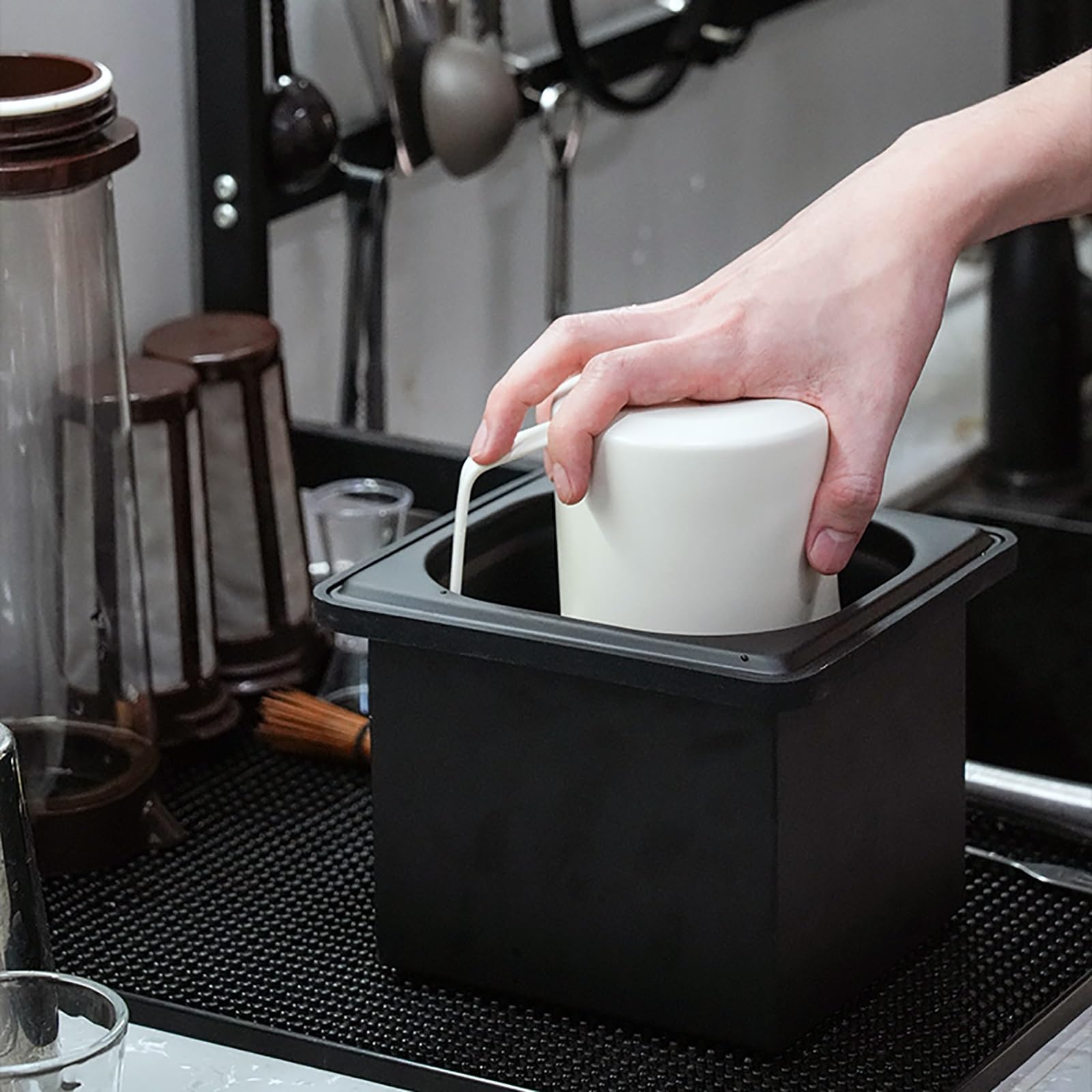 Enjuagador de Vasos con Base de Acero Inoxidable, Jarra Rinser, Artículo Esencial para Cafeterías y Bares Profesionales.