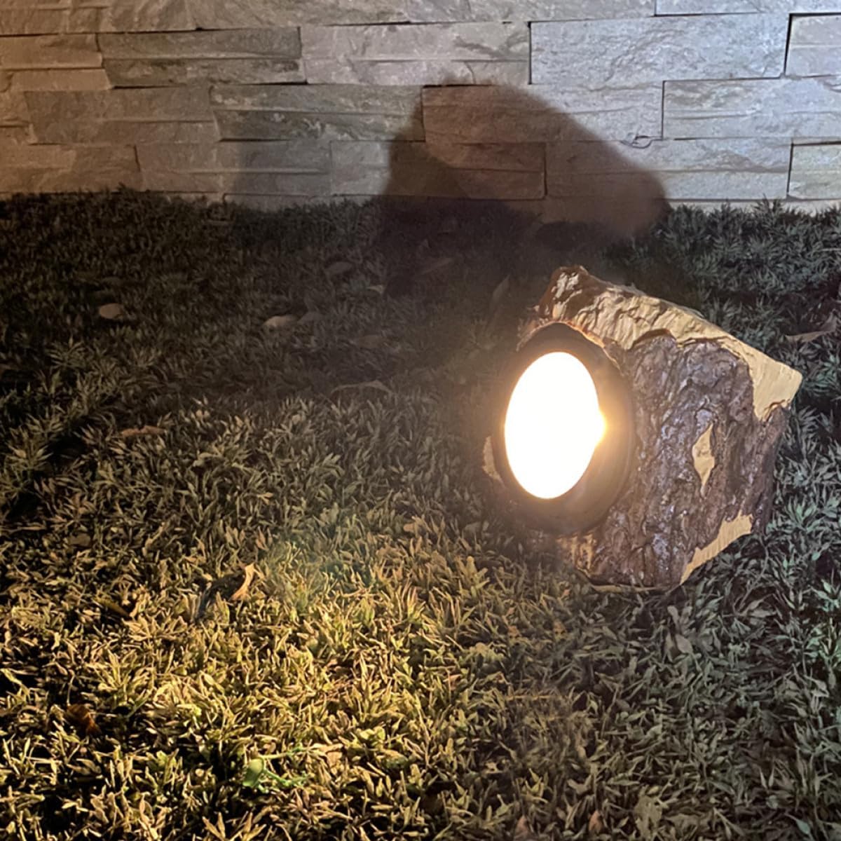 Outanaya Solar Yard Lights Outdoor Waterproof Solar Garden Decorations Stump Shape Landscape Lighting for Patio Lawn Walkway with Resin Figurine