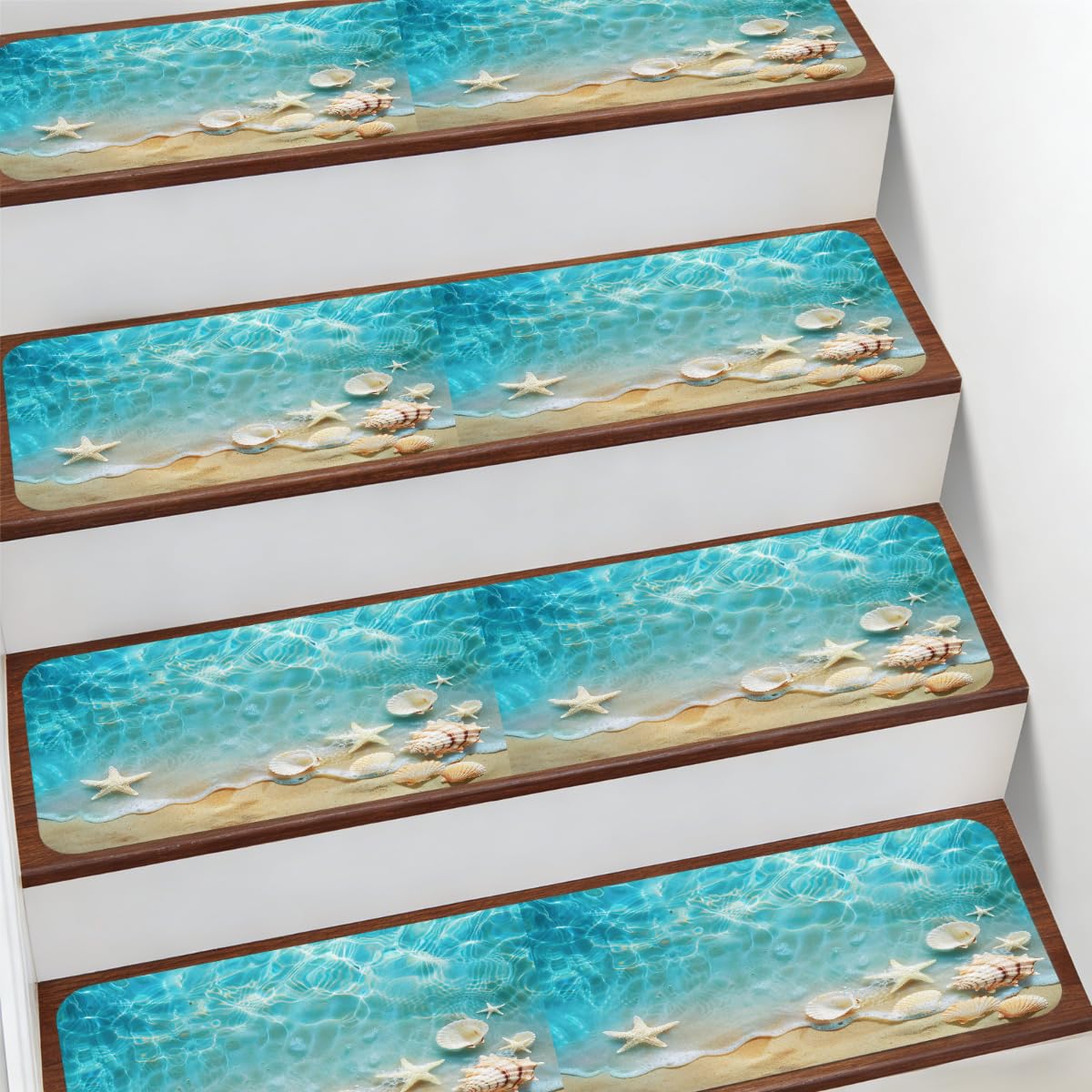 Alfombra de escaleras estilo playa para un hogar seguro y confortable