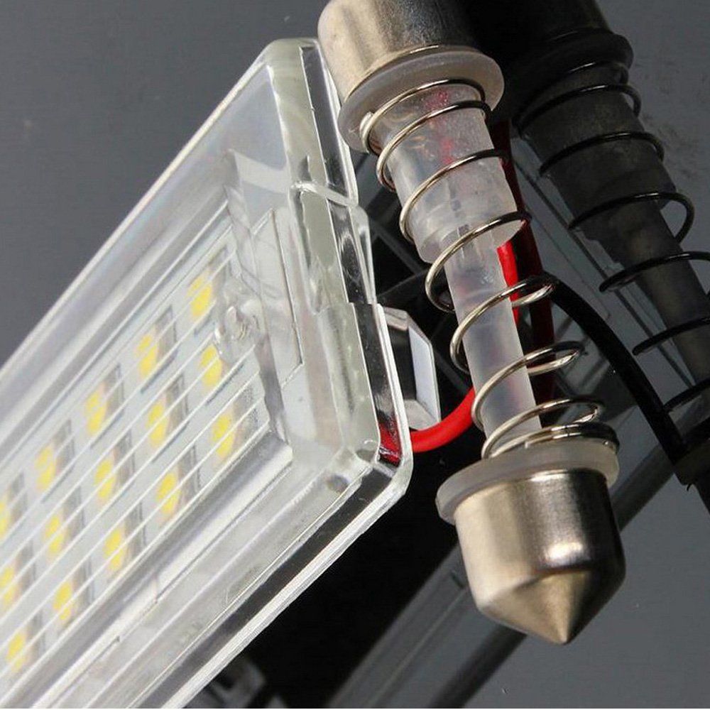 1 Paire Voiture LED Plaque D'immatriculation Lumières 3528 SMD 18 LED Queue Blanche Ampoules pour BMW E53 / X5 E83 X3