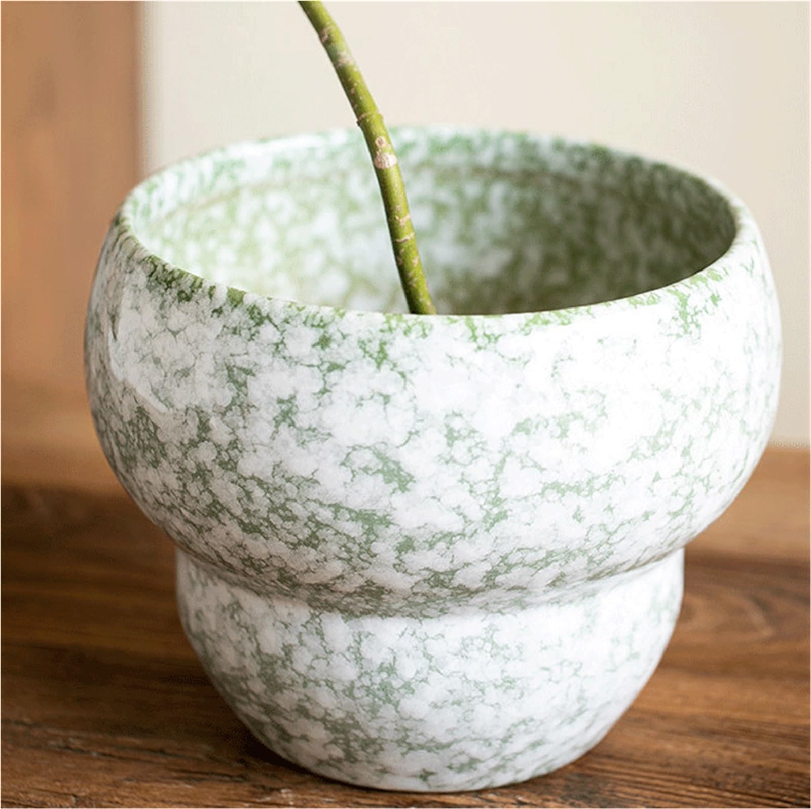 Doniczki zewnętrzne Te ceramiczne donice w stylu vintage idealnie nadają się do wystawienia salonie lub przedpokoju Doniczki