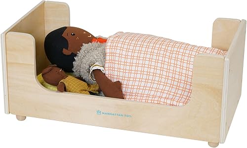 Miniatura 10 de Manhattan Toy Cama de trineo de madera para dormir apretada con almohada y manta para muñecas y animales de peluche