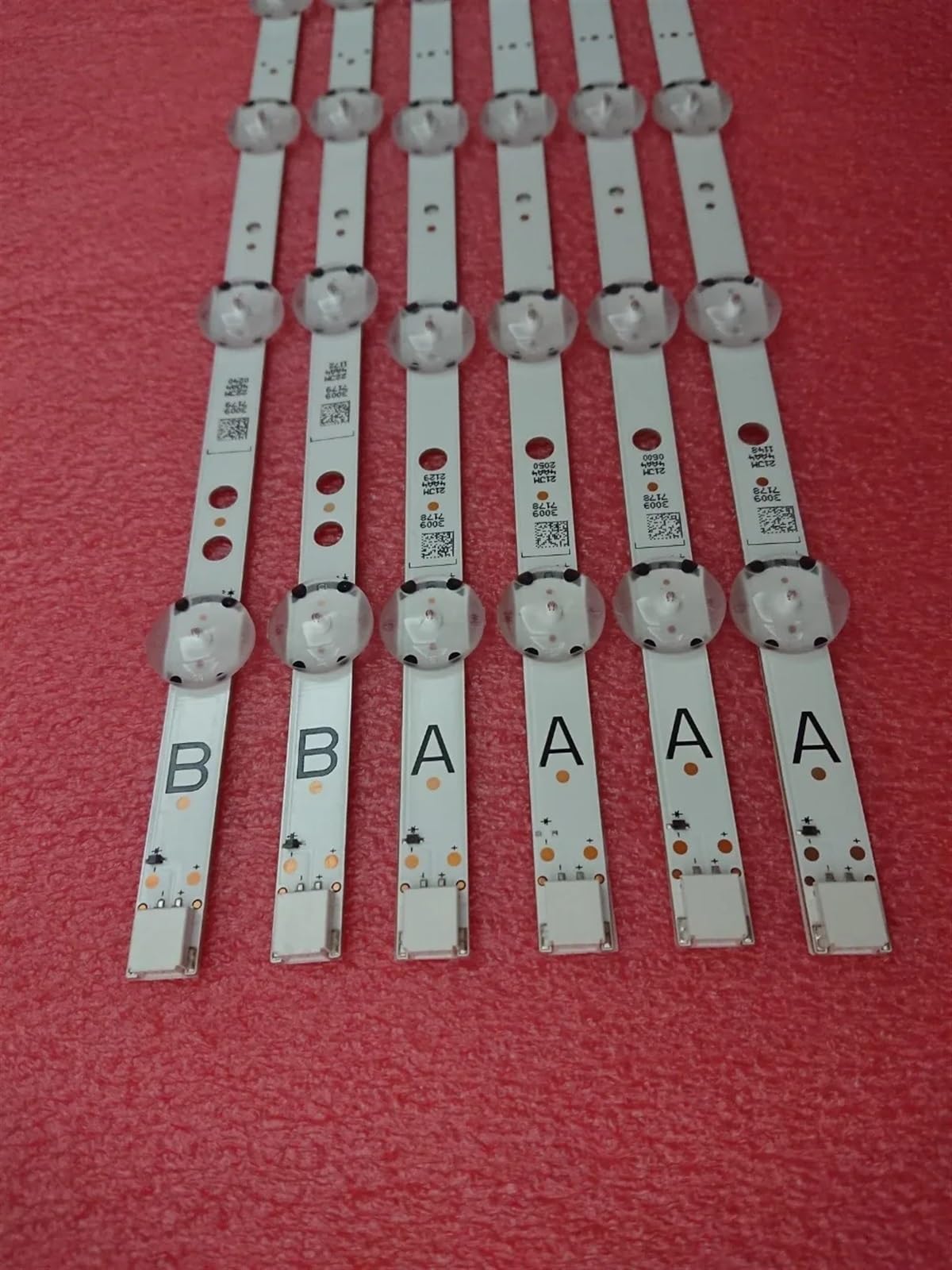 Striscia di retroilluminazione a LED Compatibile for TV 49U5766DB 49U6763DB 49U6663DB 49U5863DB U49H700 VES490QNDL VES490QNDS-2D-U11(2 Kit for 2 TV)