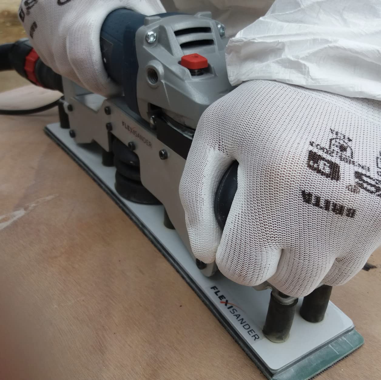 Electric flexible orbital sander 