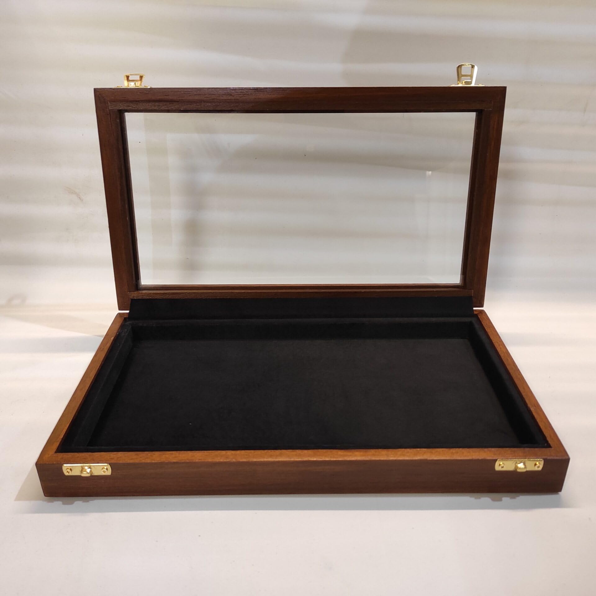 Coins&More Espositore cofanetto per coltelli da collezione in legno e vetro, fondo imbottito, fatto a mano in Italy, numerato e certificato