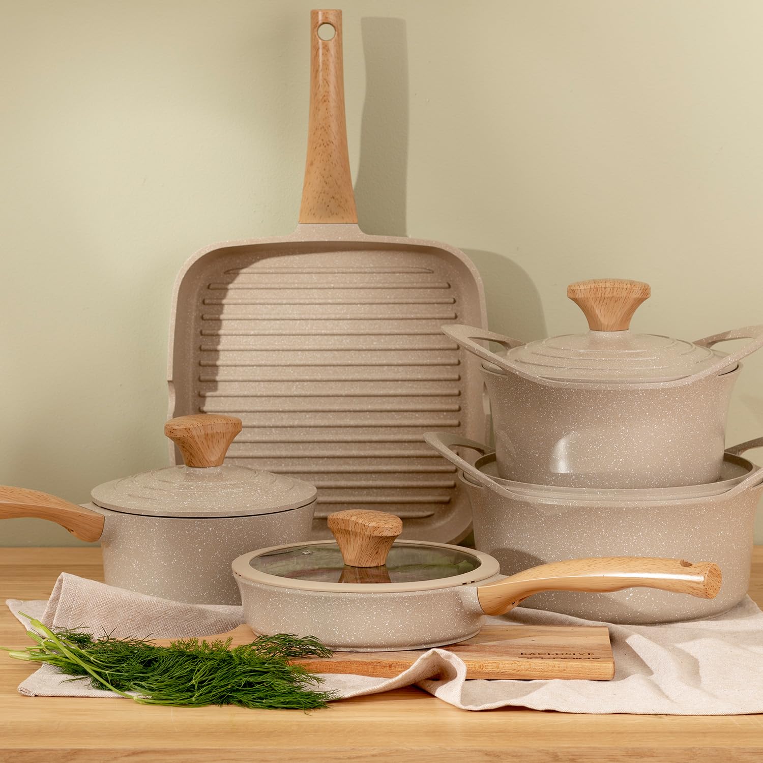 FLORINA Padella Antiaderente in Alluminio OSLO (28 cm) I Rivestimento Antiaderente in Ceramica I Manico Ergonomico Soft I Resistente al Calore | Adatta per Piani Cottura a Induzione, a Gas e Elettrici