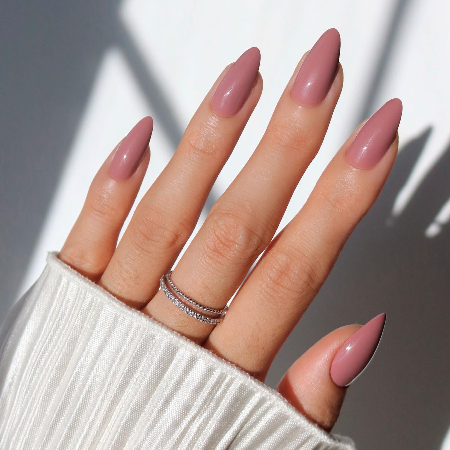 Glamnetic Press On Nails - Short & Glossy -31 Glamnetic Press On Nails - Short & Glossy -31