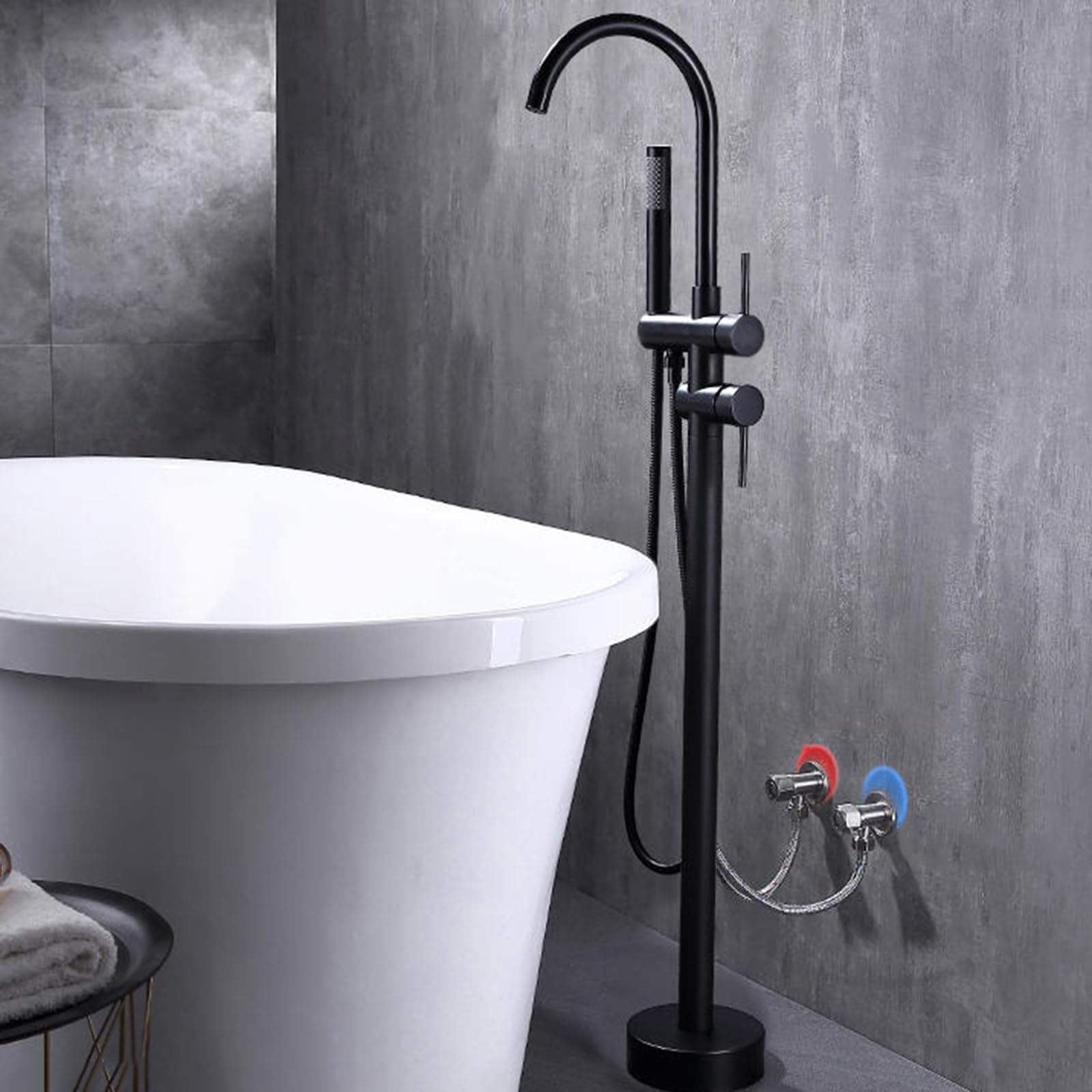 Wolnostojąca bateria wannowa montowana na podłodze, obracana o 360°, połączenie ścienne do ciepłej i zimnej wody, mosiądz, nowoczesny design, stylowa bateria łazienkowa