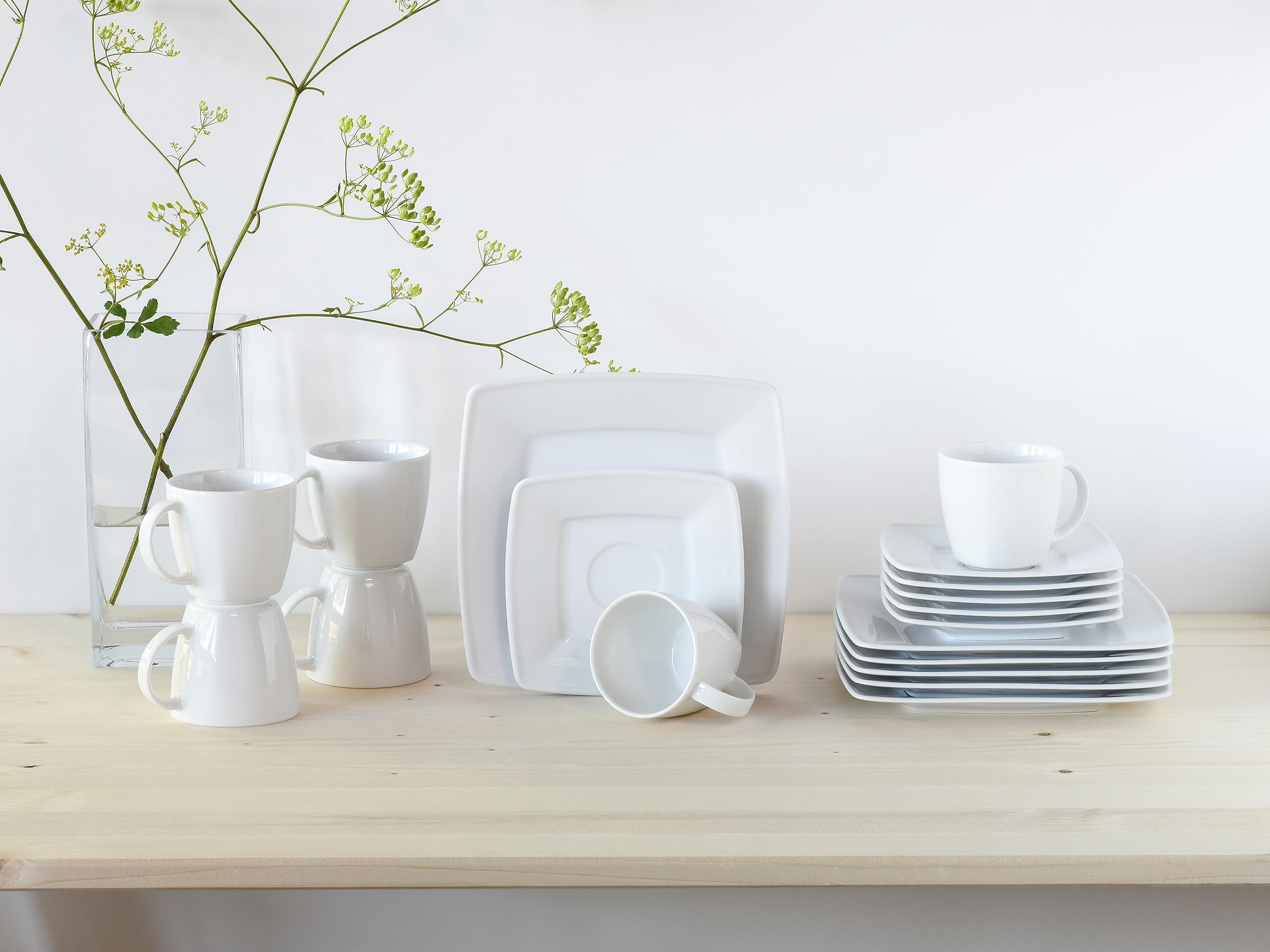 CreaTable, 12207, Serie Victoria weiss, 18-teiliges Geschirrset für 6 Personen, Kaffeeservice aus Porzellan, spülmaschinen- und mikrowellengeeignet, Made in Europe