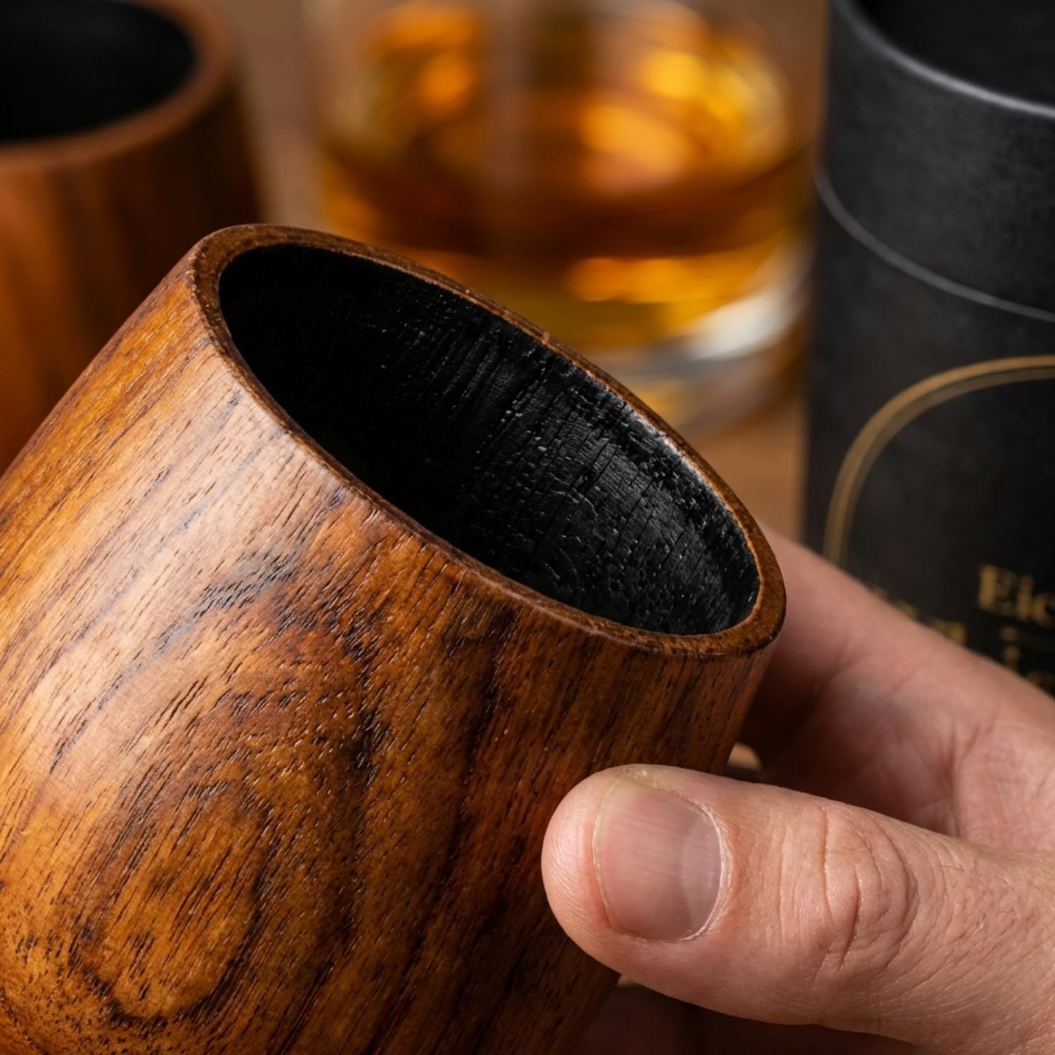 Whisky Gläser Set 2er aus Holz – Bruchfeste Holzbecher Whiskey Gläser – auch als Rum Gläser, Tumbler Glas & Cocktail Gläser geeignet – Ideal als Whisky Geschenkset, Geschenk für Papa & Männergeschenke