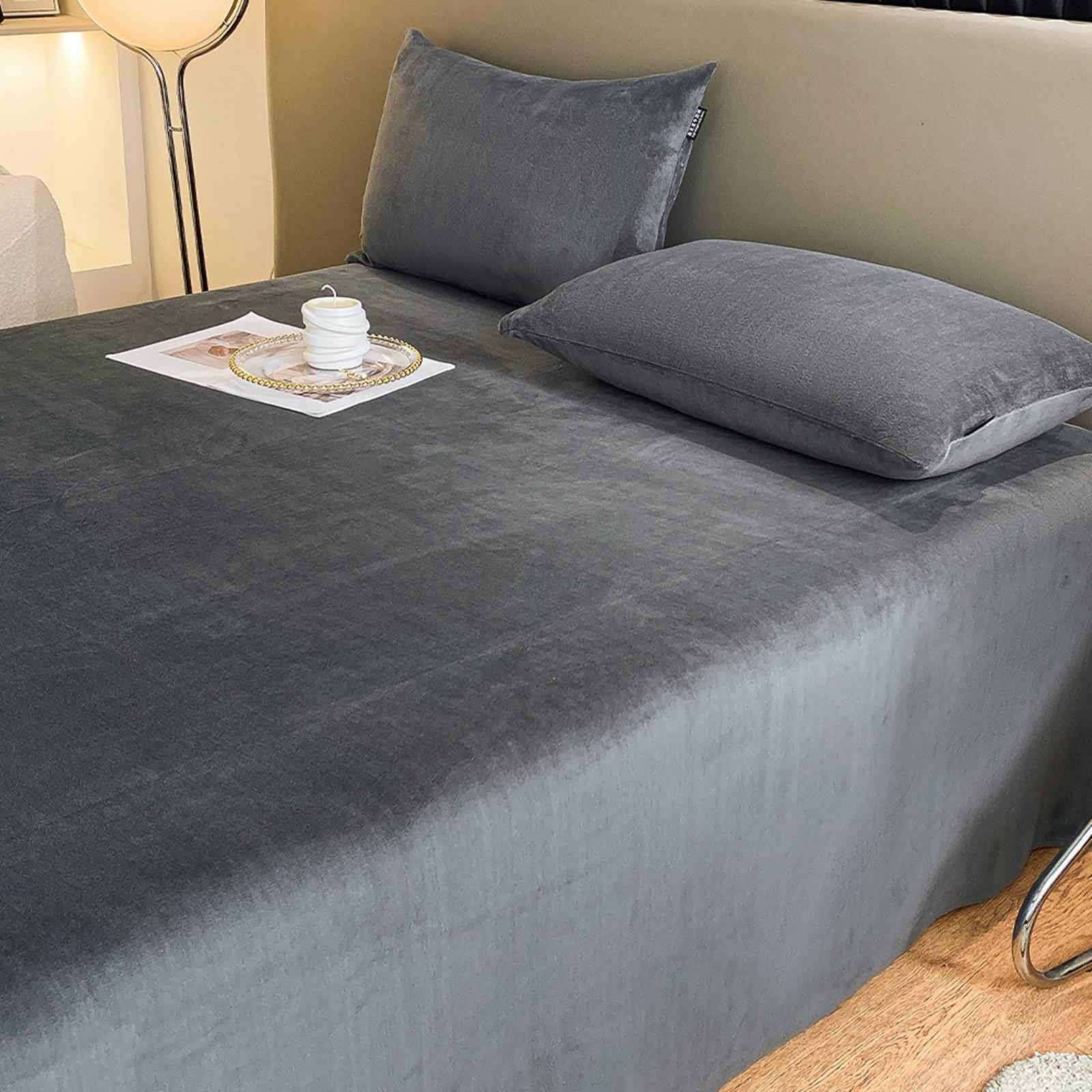 Drap-housse velours de lait 240x250 anti-plis et chaud couleur anthracite uni