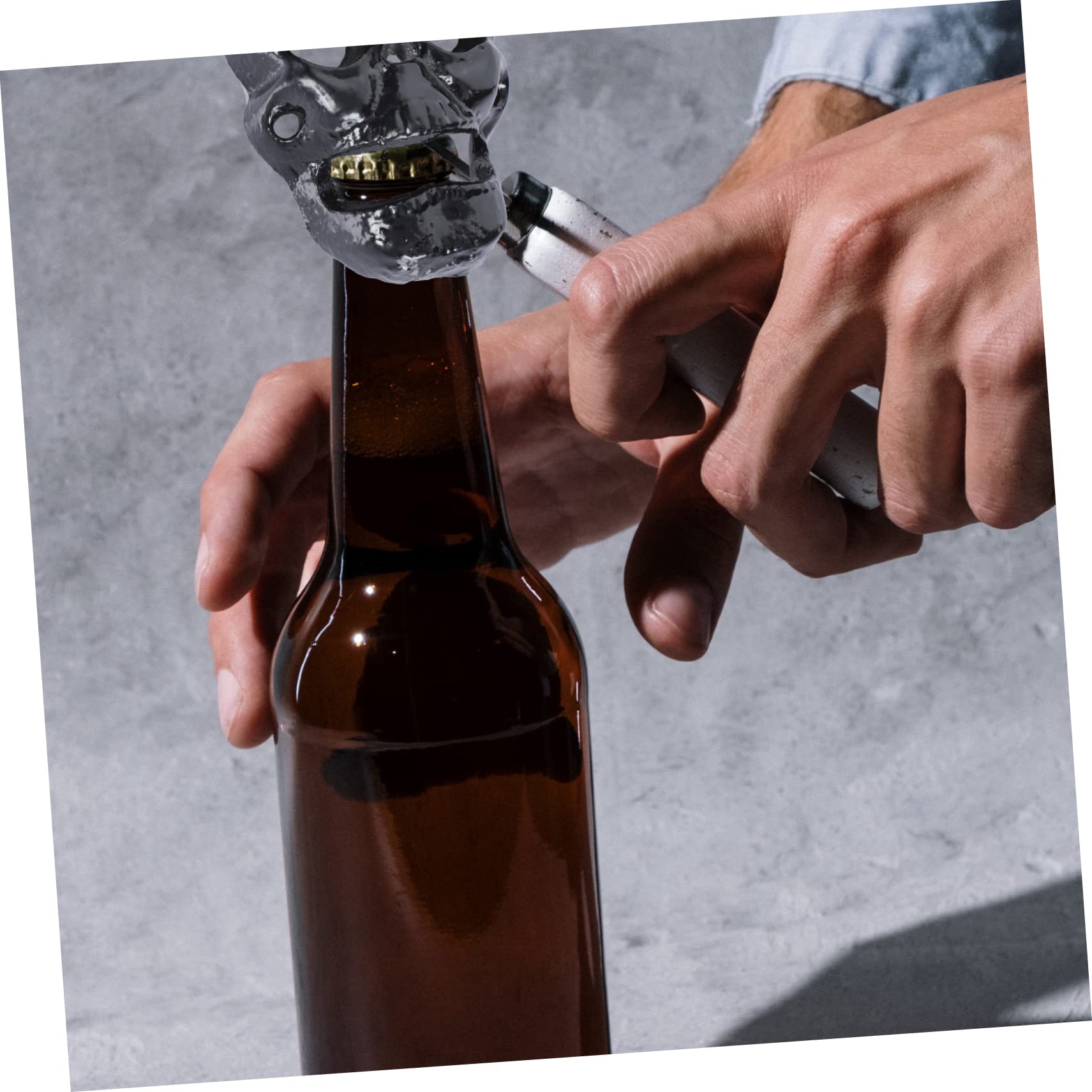 Amazon | ボトルオープナー 壁掛け式 ビール瓶用 栓抜き 鉄製 黒色