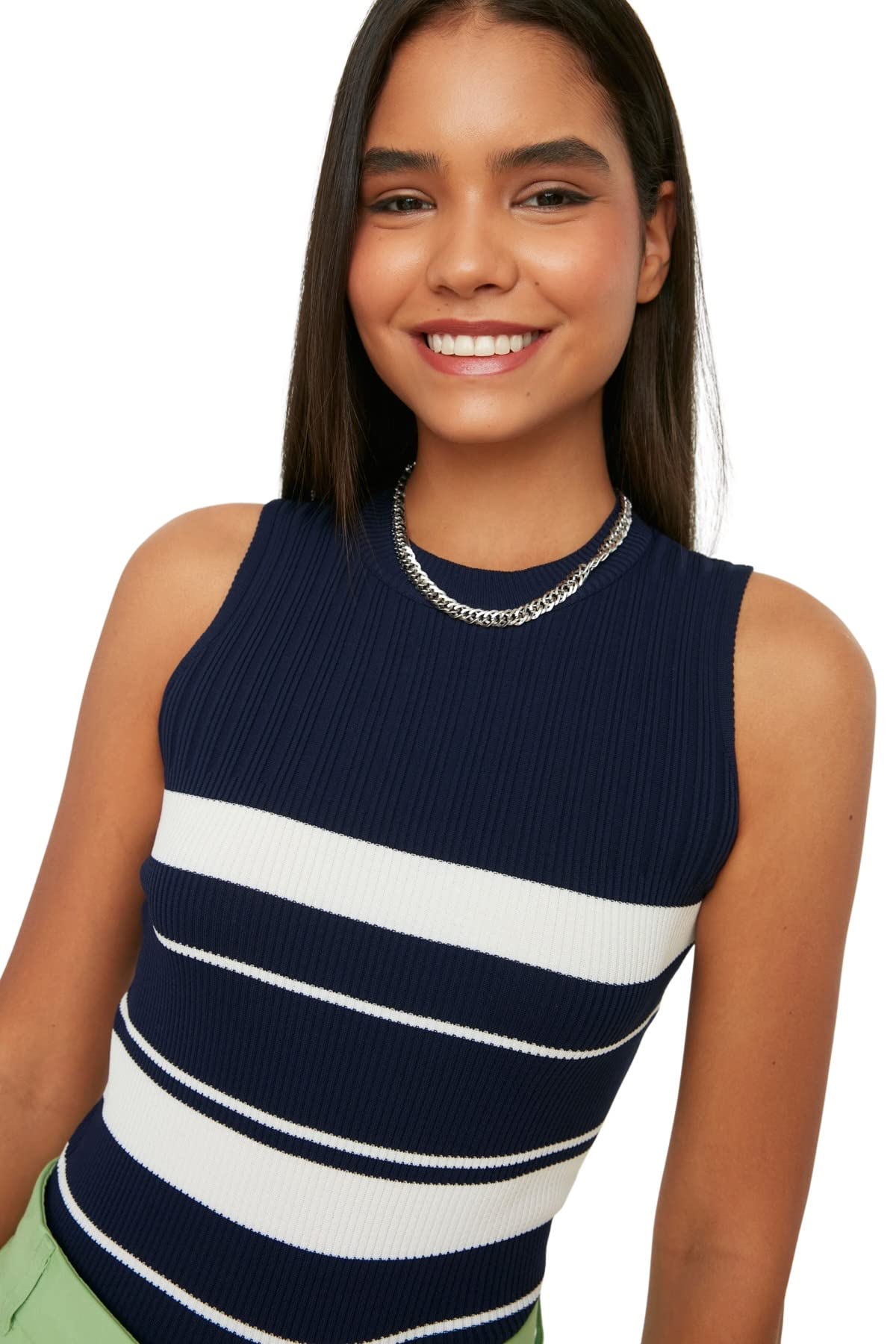 Trendyol Women's Navy Blue Slim Fit Basic Crew Neck Knitwear Blouse