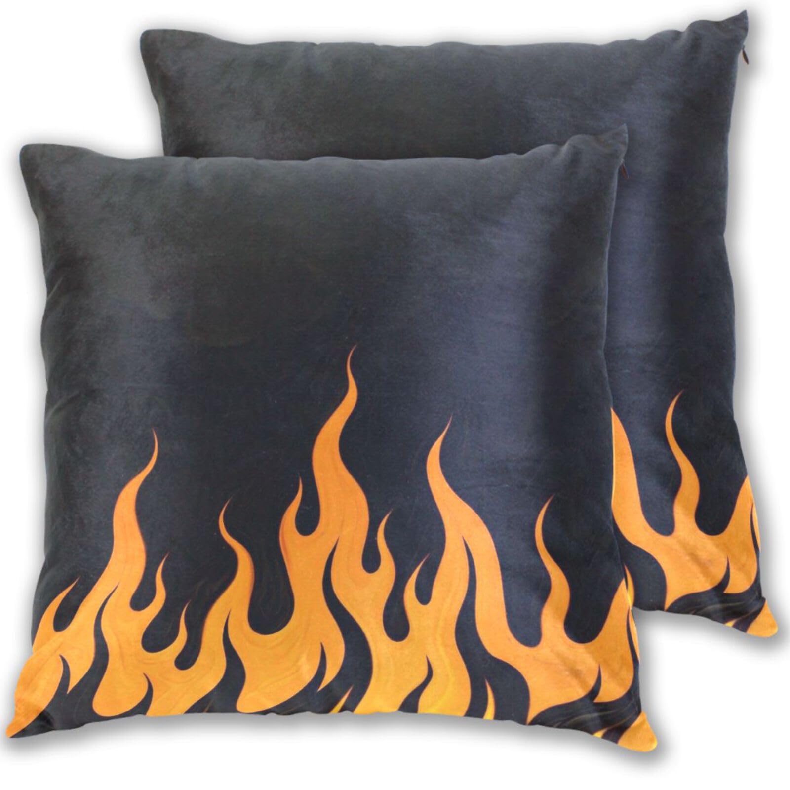 Taie d'oreiller en satin noir et orange pour métamorphoser l'ambiance d'une chambre ado