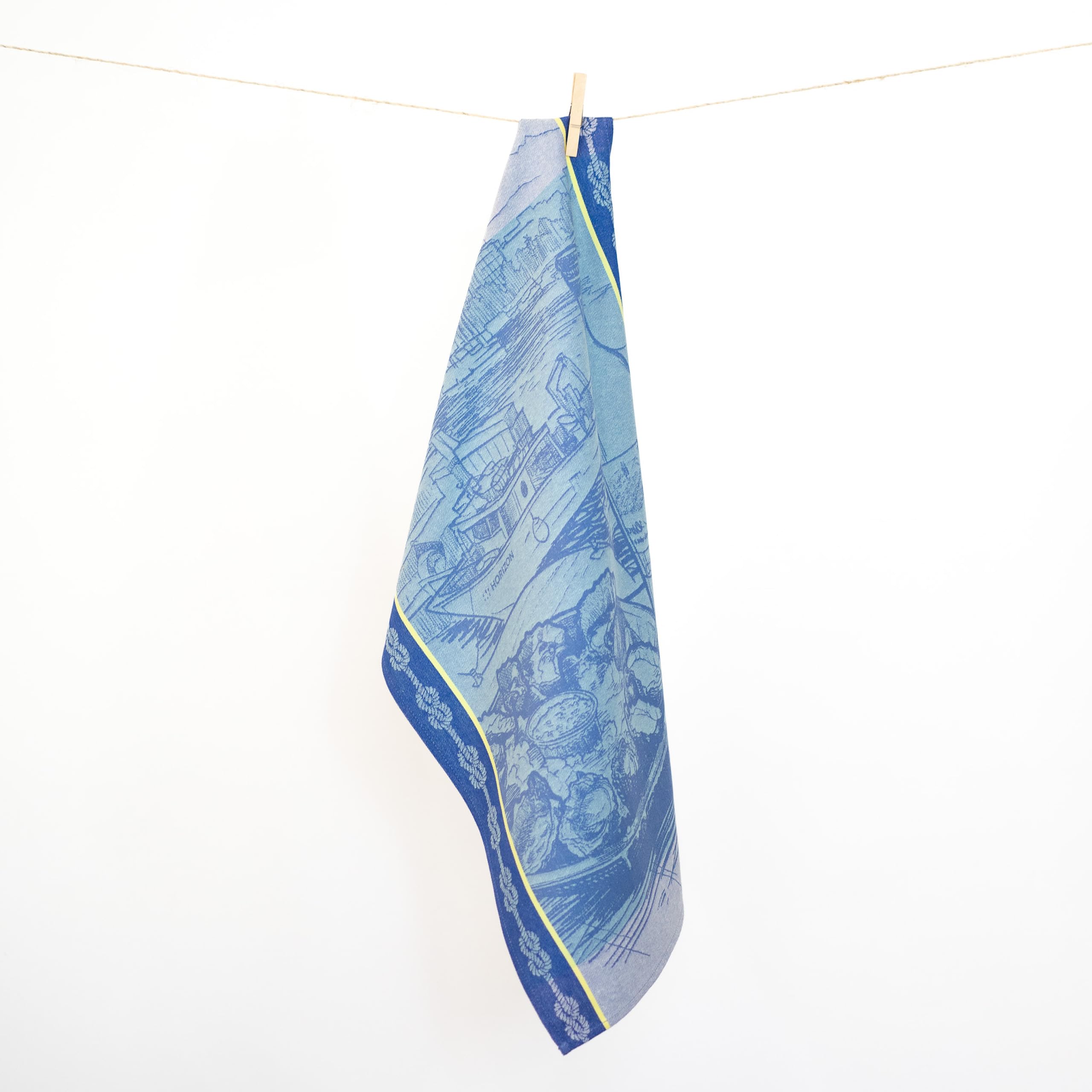 Autrefois Torchon Imprimé Jacquard Bleu Ciel Thème Poissons Et Fruits De Mer - 48x70 Cm
