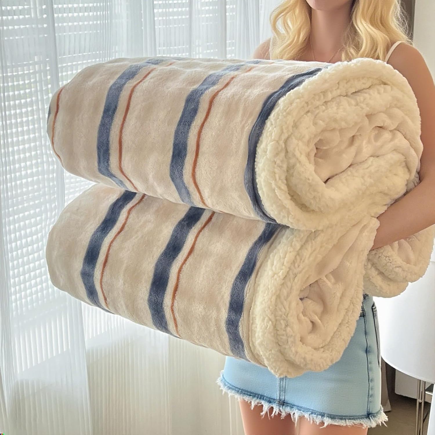 Full Size Fleece Blanket for Bed - Soft Cozy Fuzzy Blankets, Stylish Winter Home Decor,Christmas Birthday Gift for Women Her 60"x80"