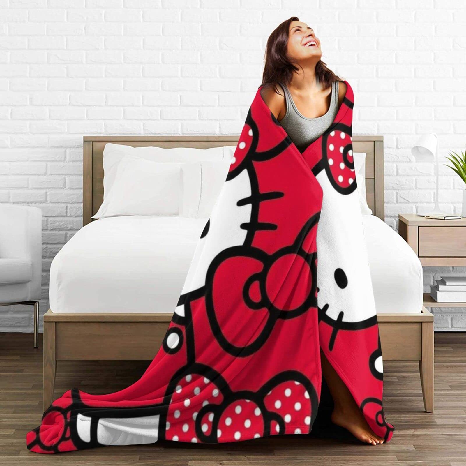 Amazon｜毛布 ハローキティ セミダブル 大判 冬用 ブランケット 春夏用