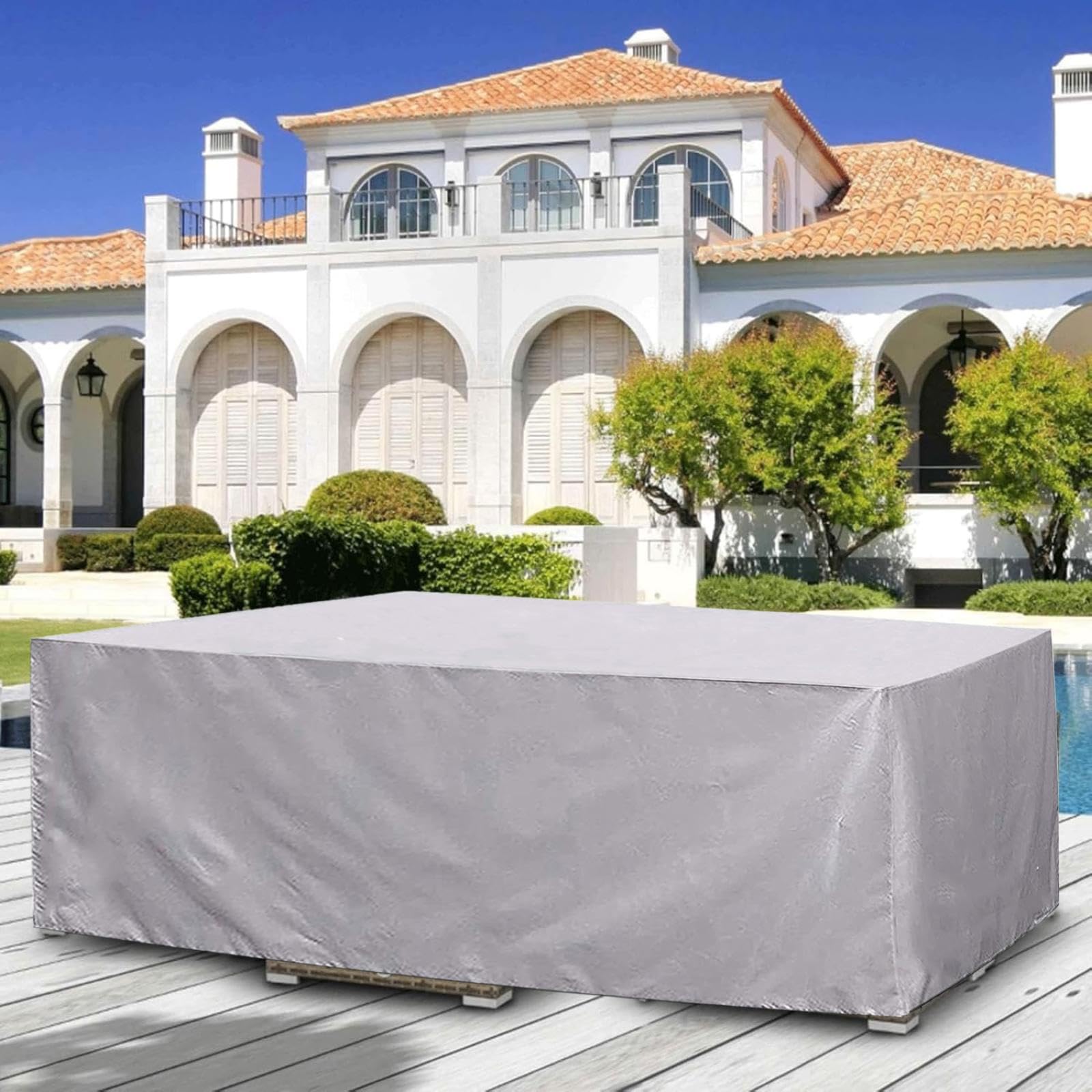 Housse de table de jardin pour protéger votre salon de terrasse en hiver et été