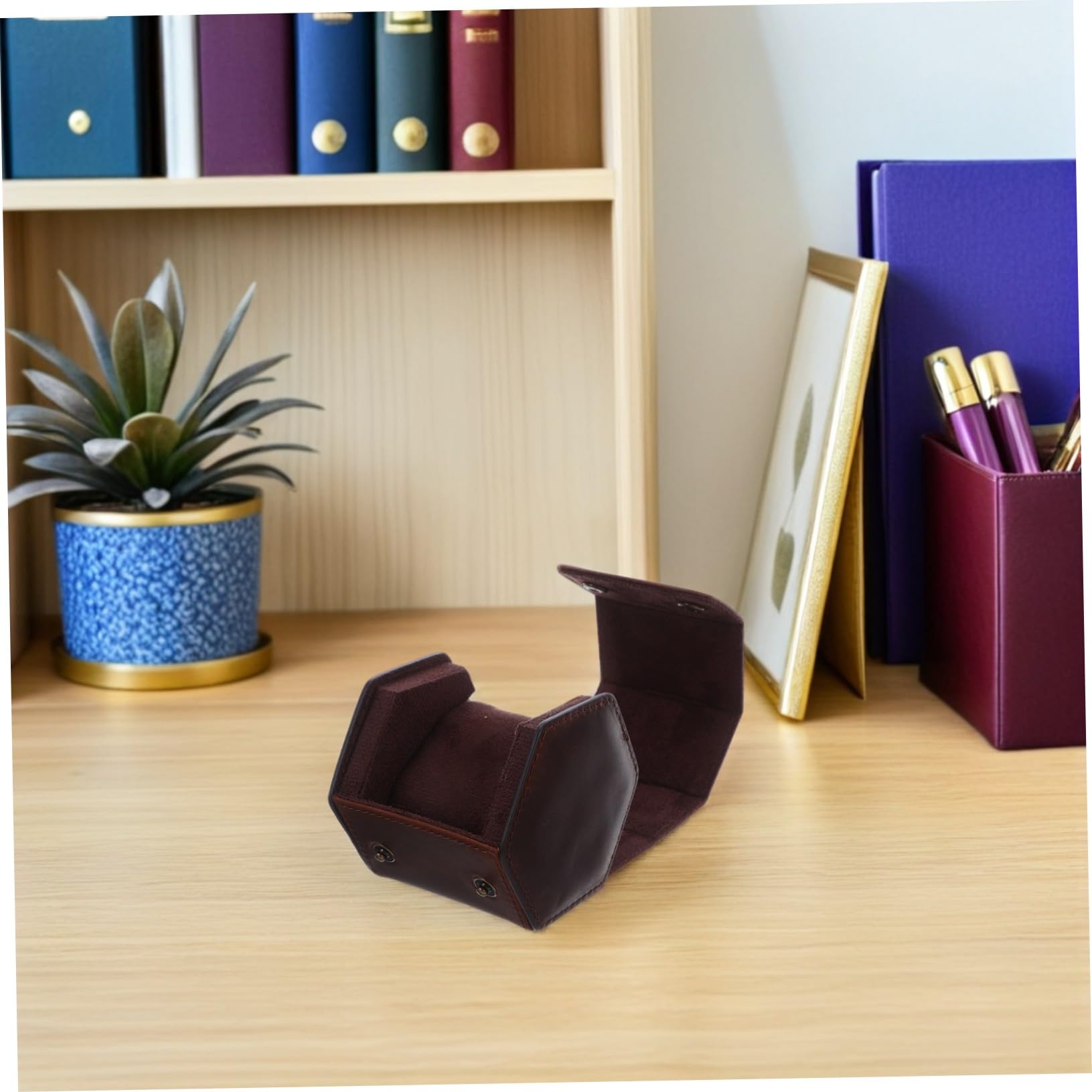 LIFKOME Étui de Voyage Cuir pour Montre Boîte Cadeau Individuelle Organisateur de Bijoux Portable Écrin pour Montre Connectée ou Classique