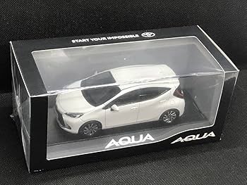 Amazon | トヨタ 新型アクア AQUA カラーサンプル 1/30ミニカー