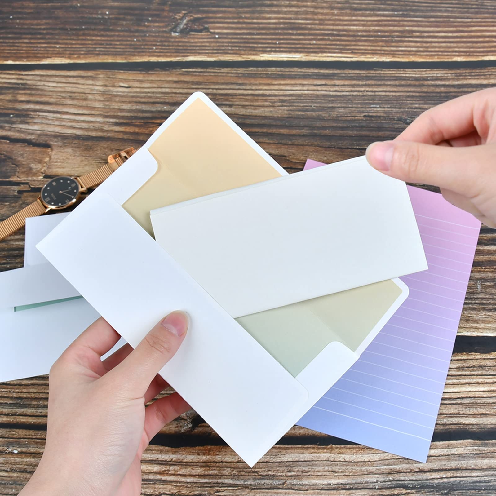 Juego de 48 piezas de papel de papelería colorido y sobres, 32 papeles de escritura con rayas, 16 sobres y calcomanías, juego de papelería de letras de colores degradados para escribir poemas