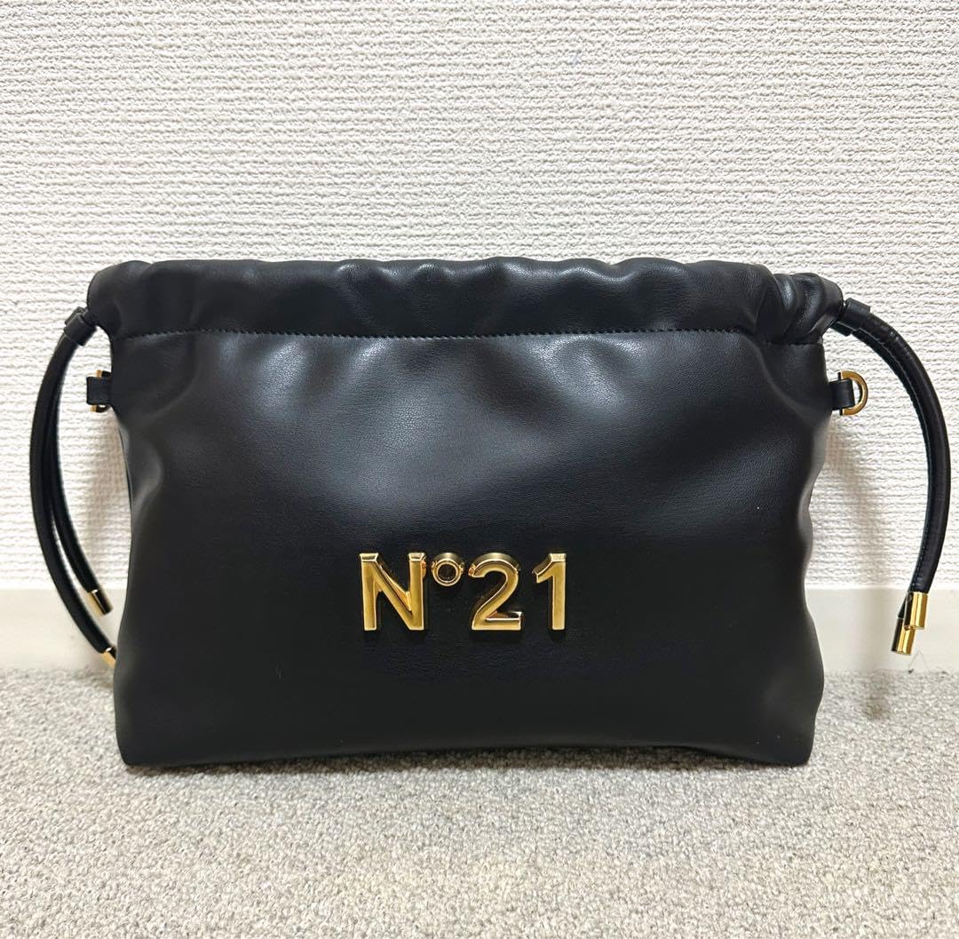 Amazon.co.jp: N°21 ヌメロヴェントゥーノ 巾着型Eva Bag : ファッション